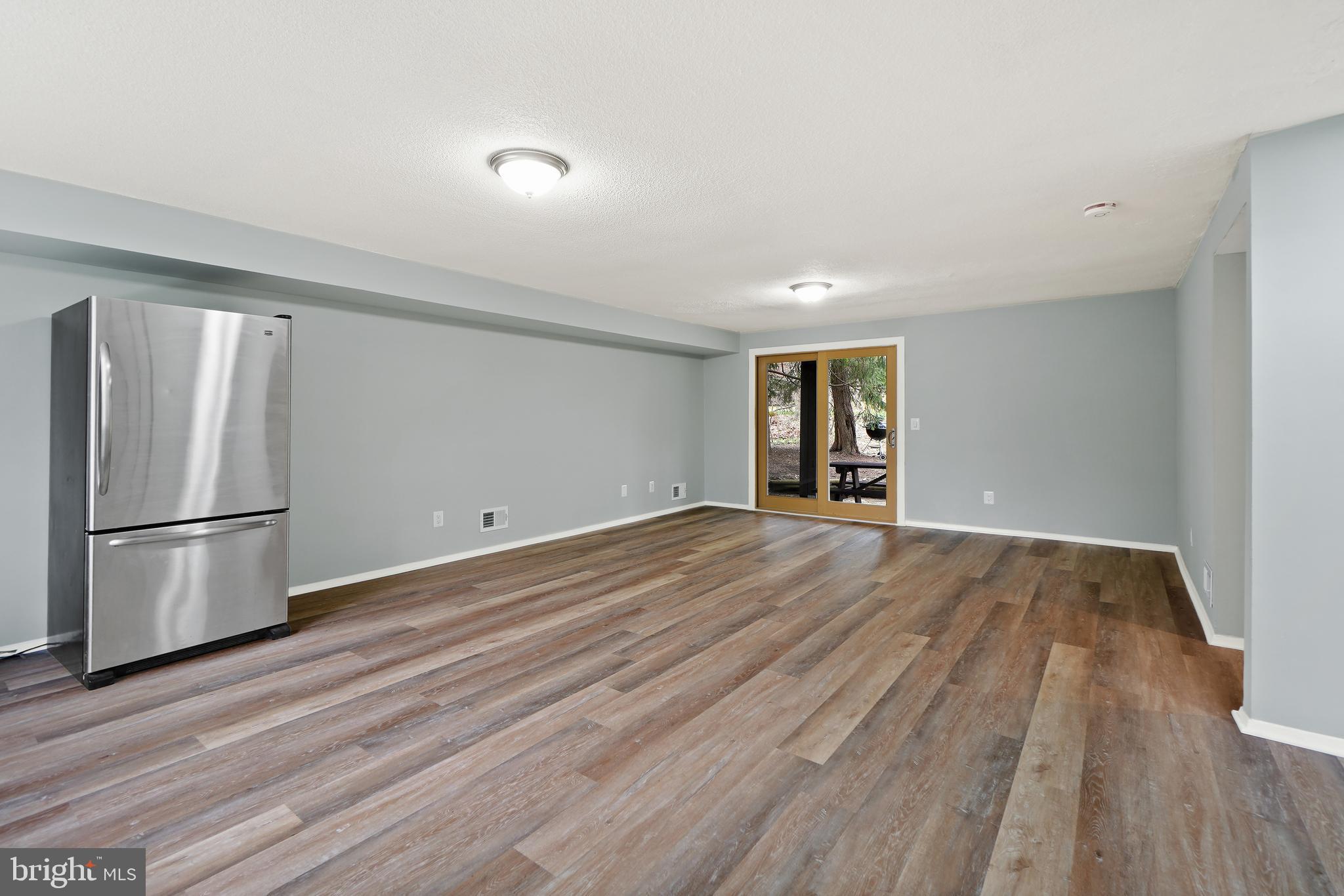 VILLAGE OF OAKLAND MILLS - Residential