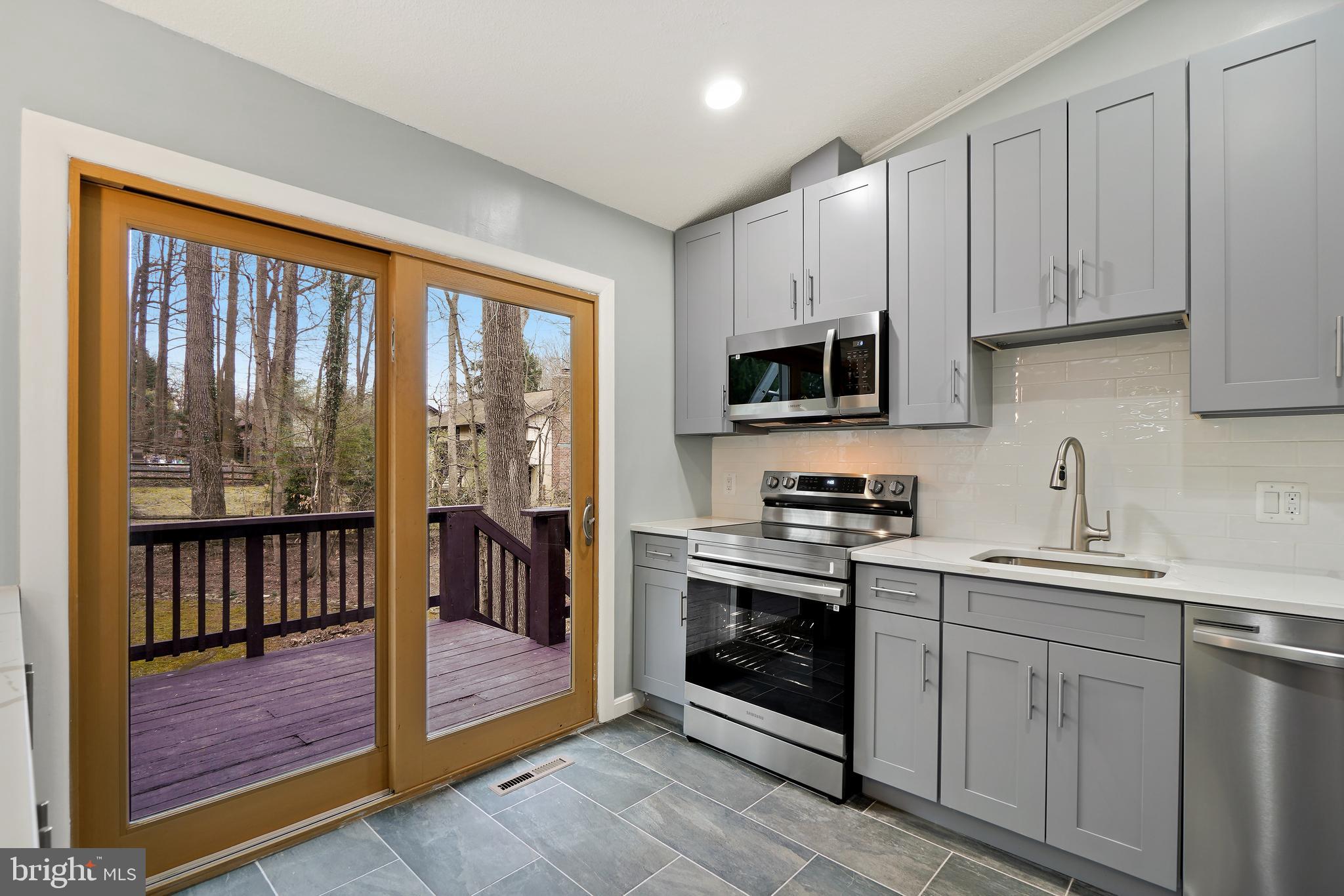 VILLAGE OF OAKLAND MILLS - Residential