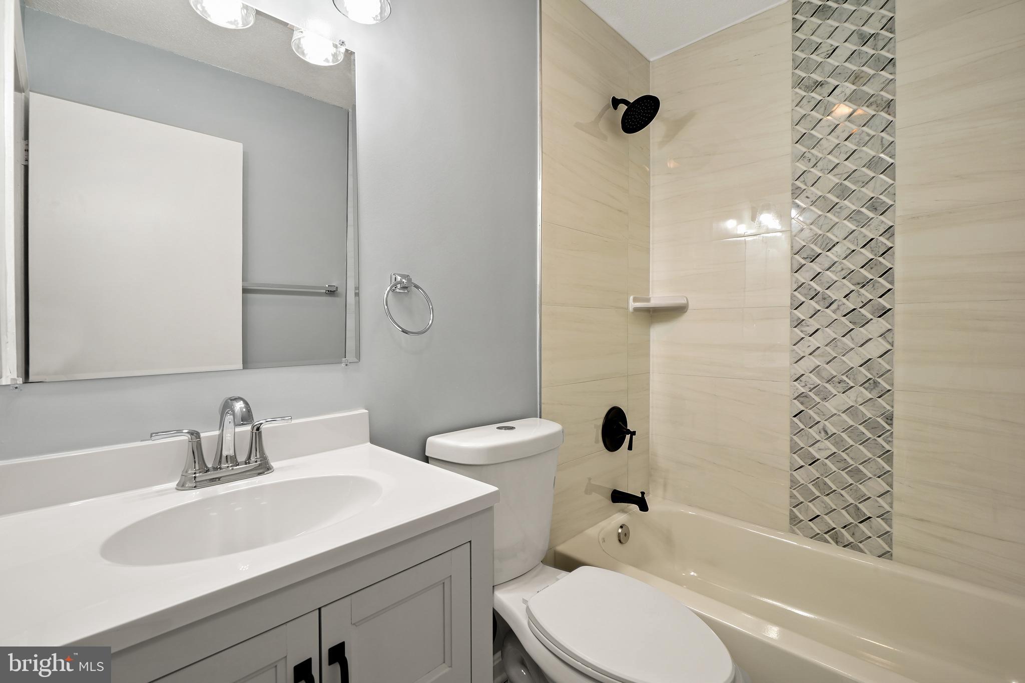 VILLAGE OF OAKLAND MILLS - Residential