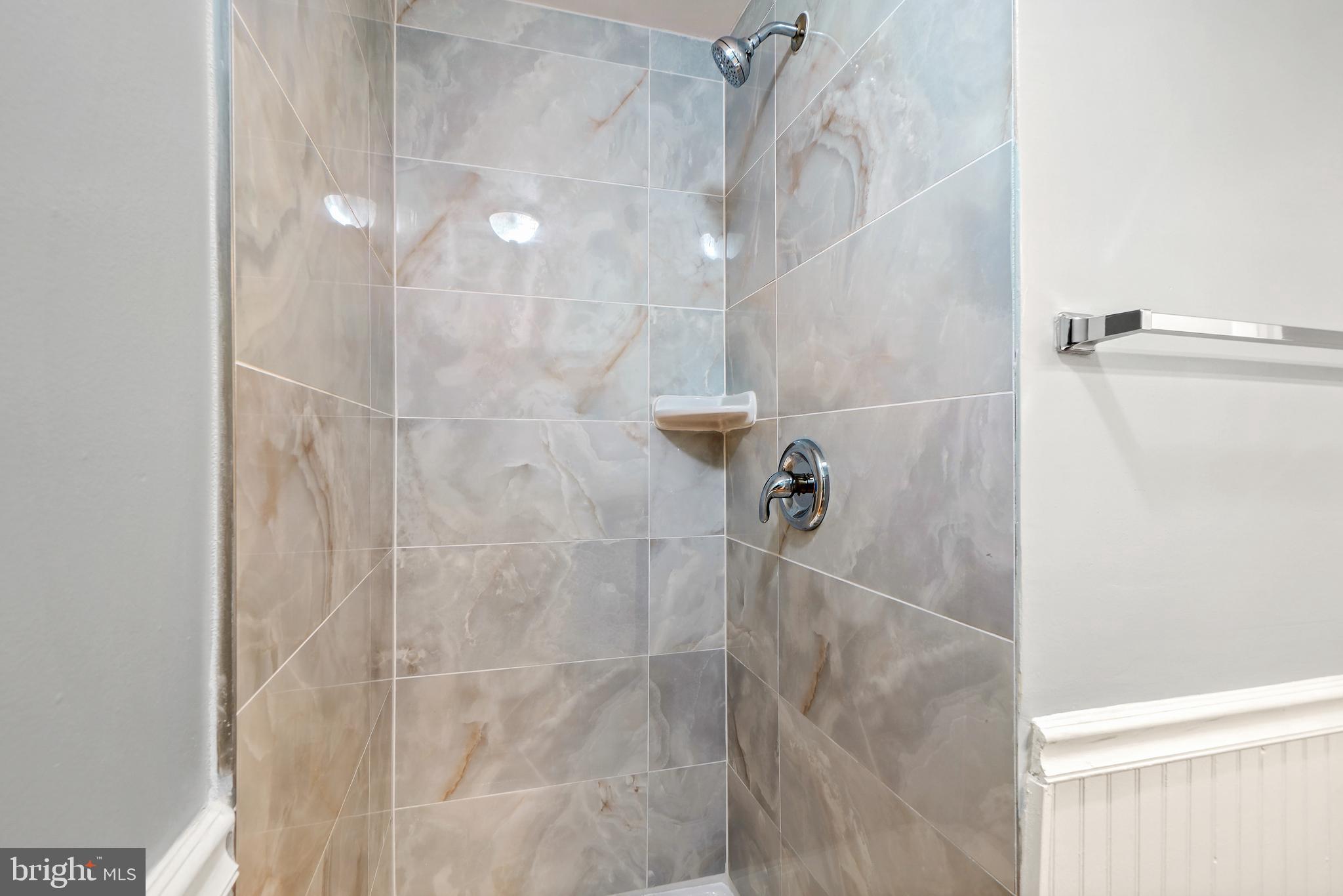 VILLAGE OF OAKLAND MILLS - Residential