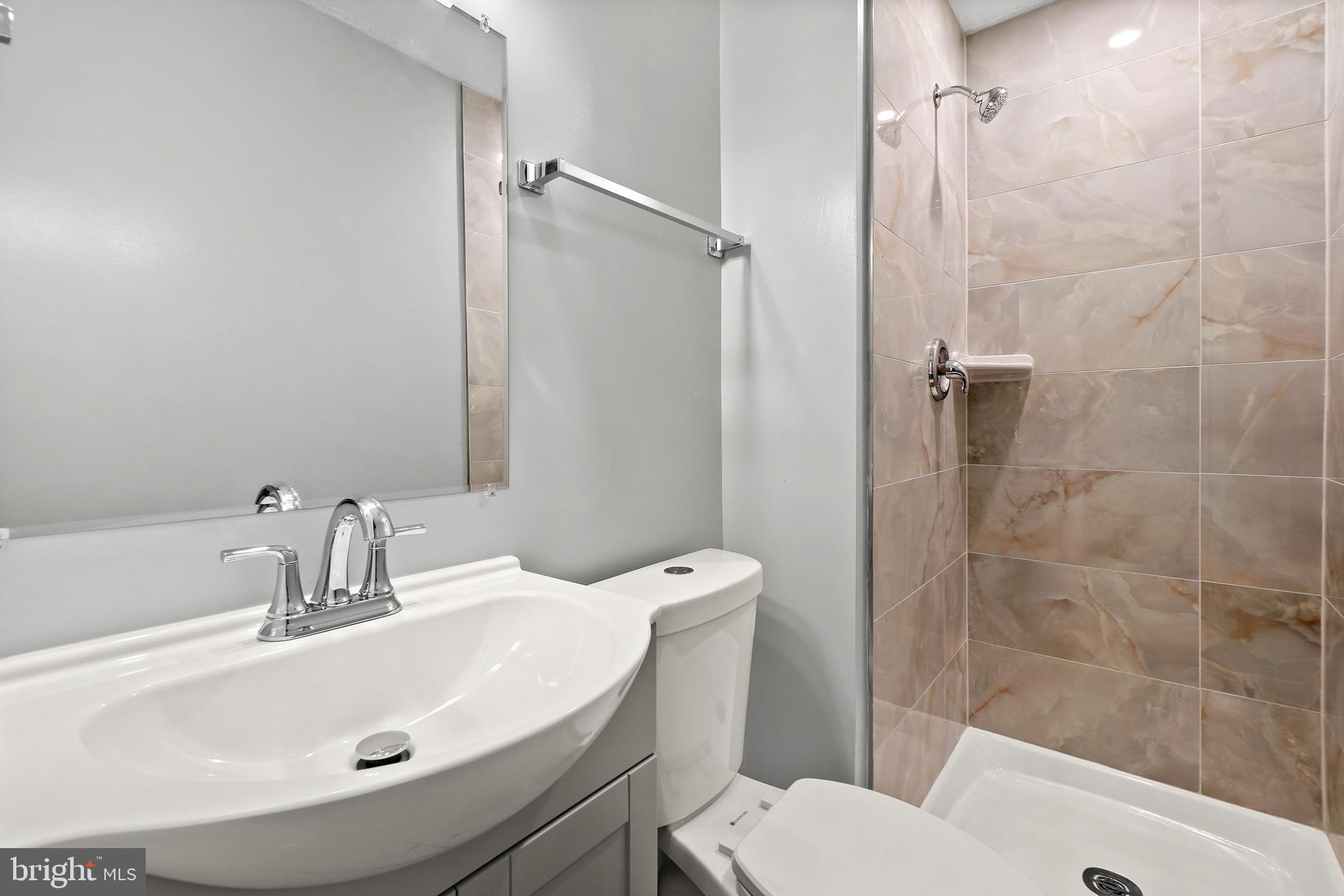 VILLAGE OF OAKLAND MILLS - Residential