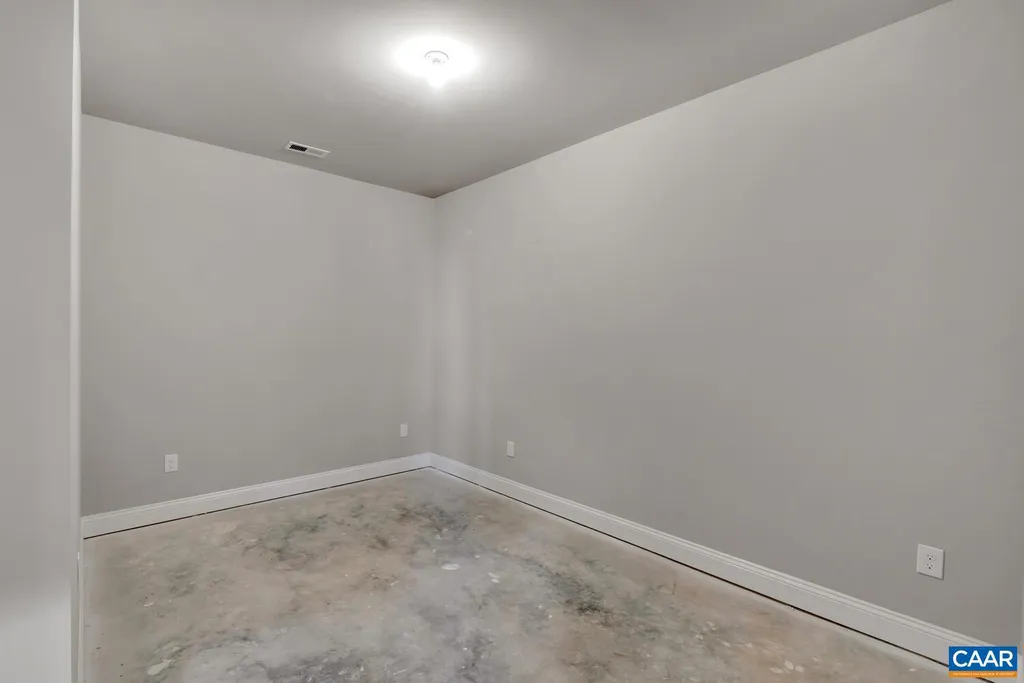 200 Odom Ct Ln, Charlottesville, VA 22901