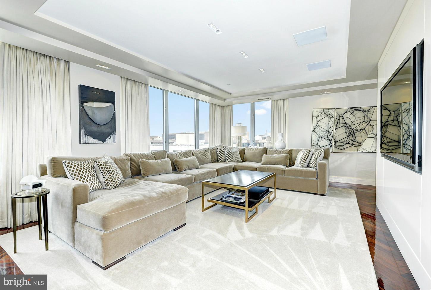 WEST END - Residential