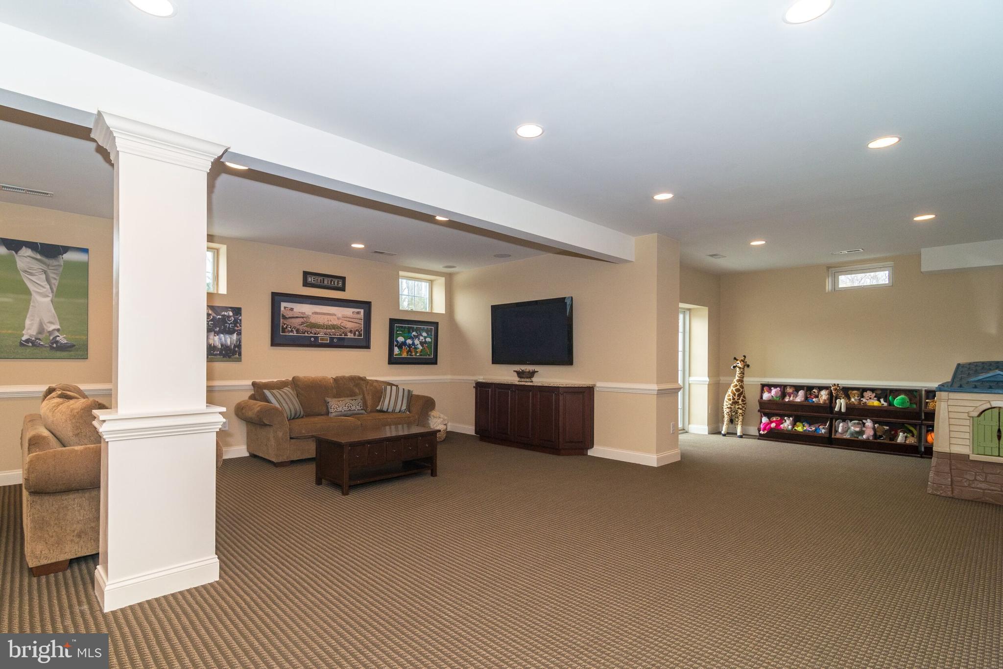 CHANTICLEER ESTATES - Residential