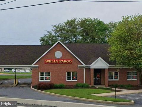 Photo of 4201 Oregon Pike, EPHRATA, PA 17522 (MLS # PALA2073028)