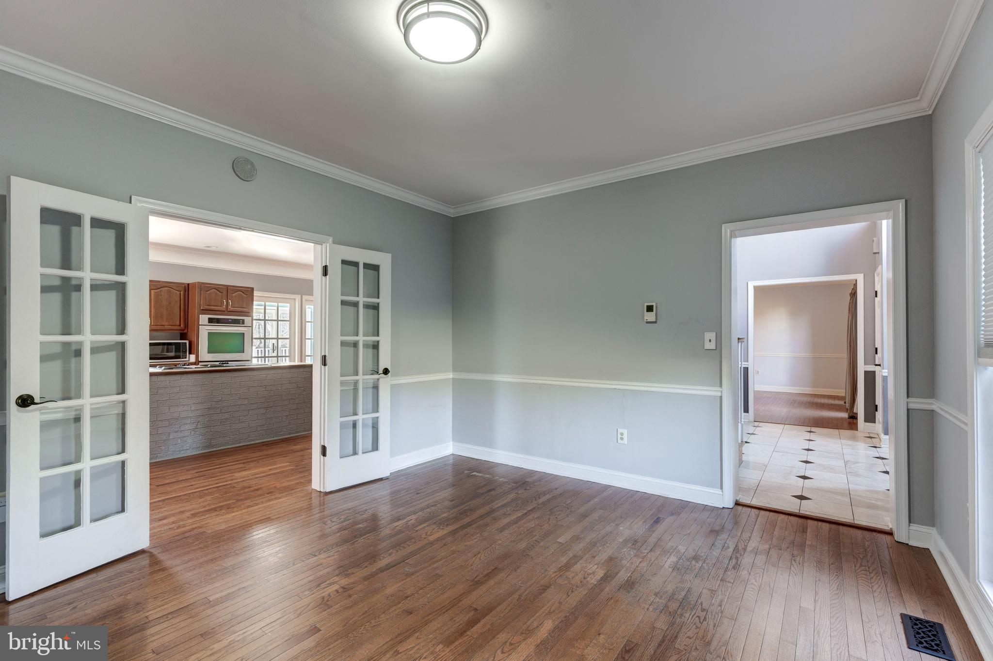 THOROBRED KNOLL - Residential