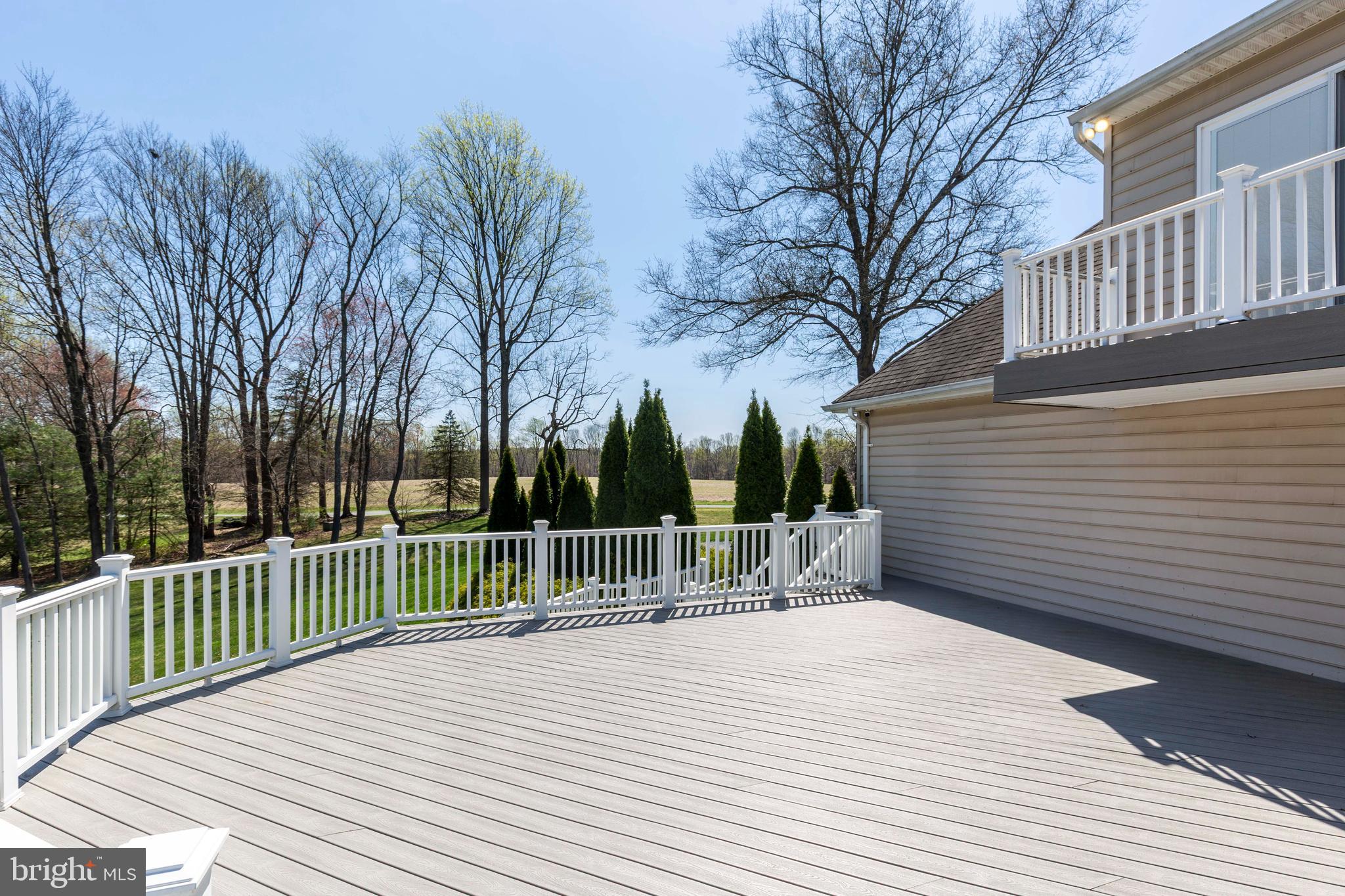 THOROBRED KNOLL - Residential