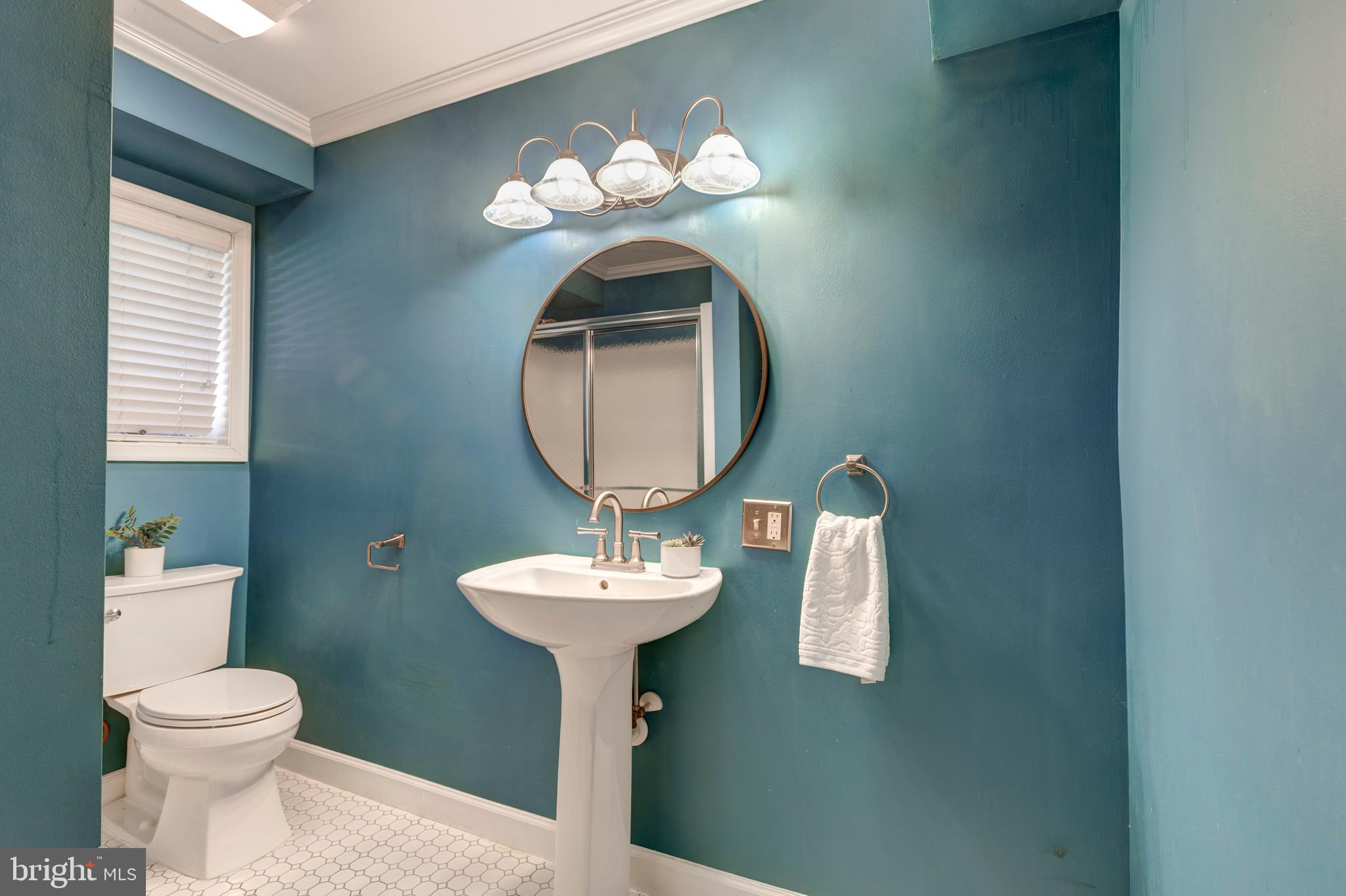 THOROBRED KNOLL - Residential