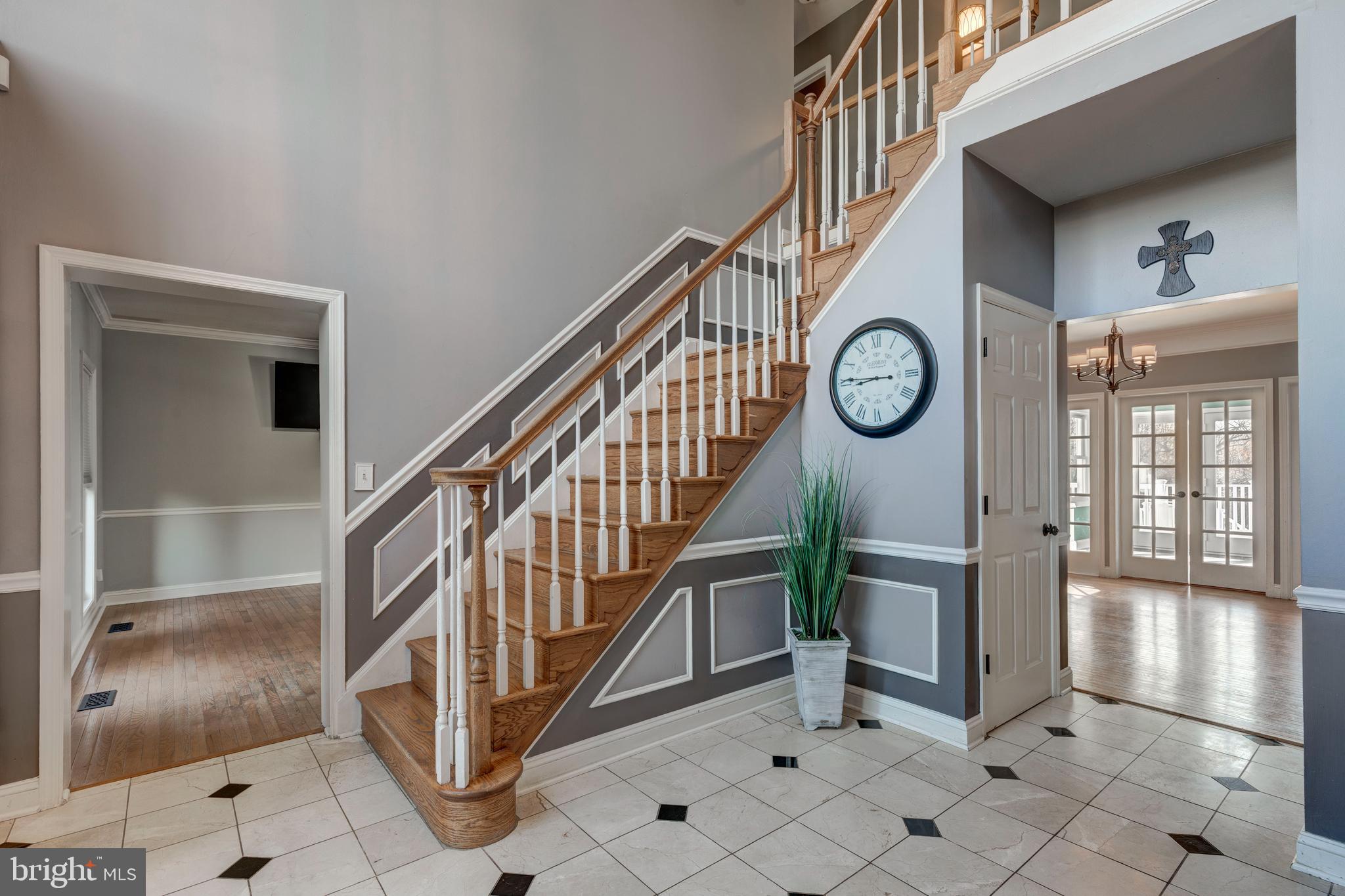 THOROBRED KNOLL - Residential