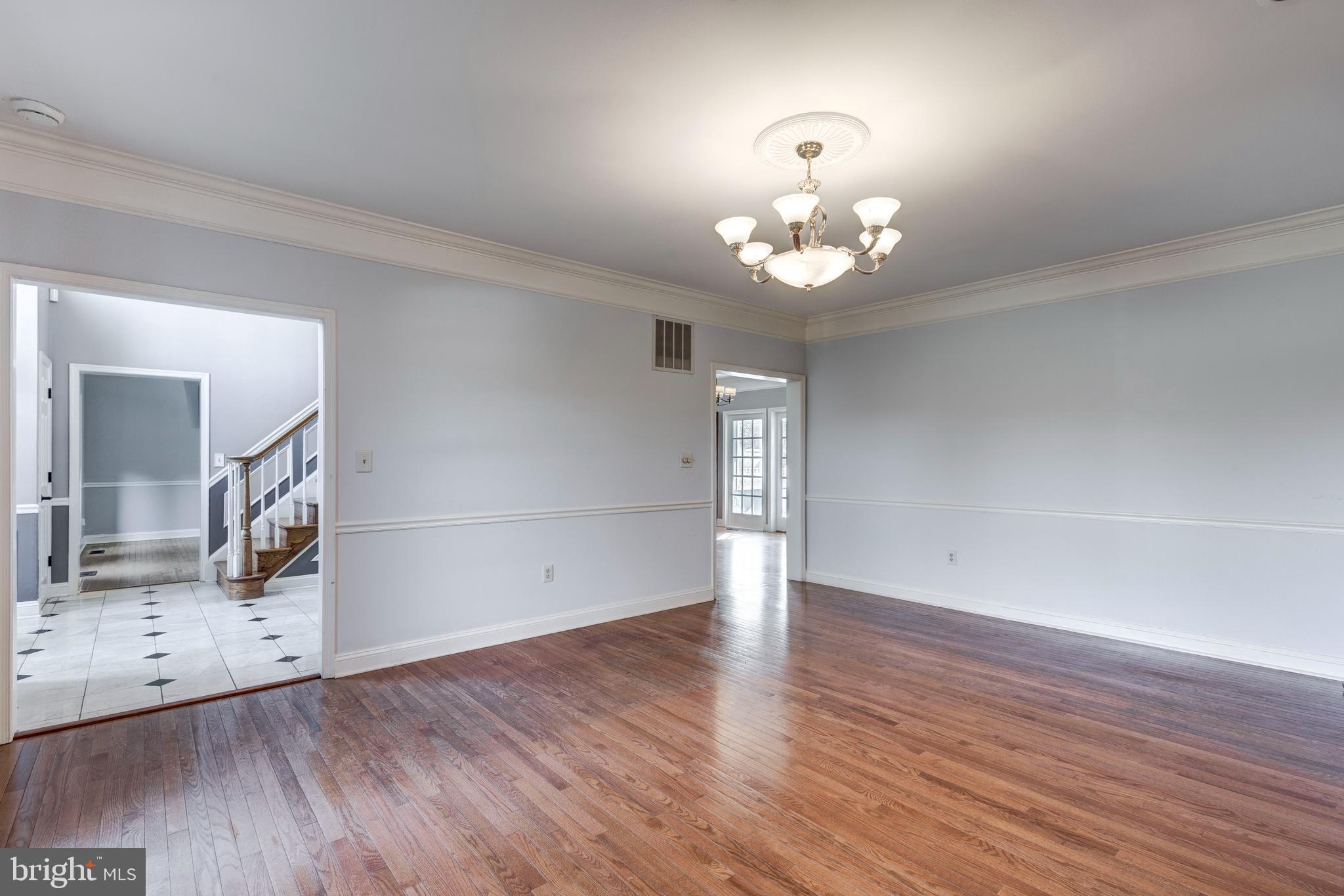 THOROBRED KNOLL - Residential