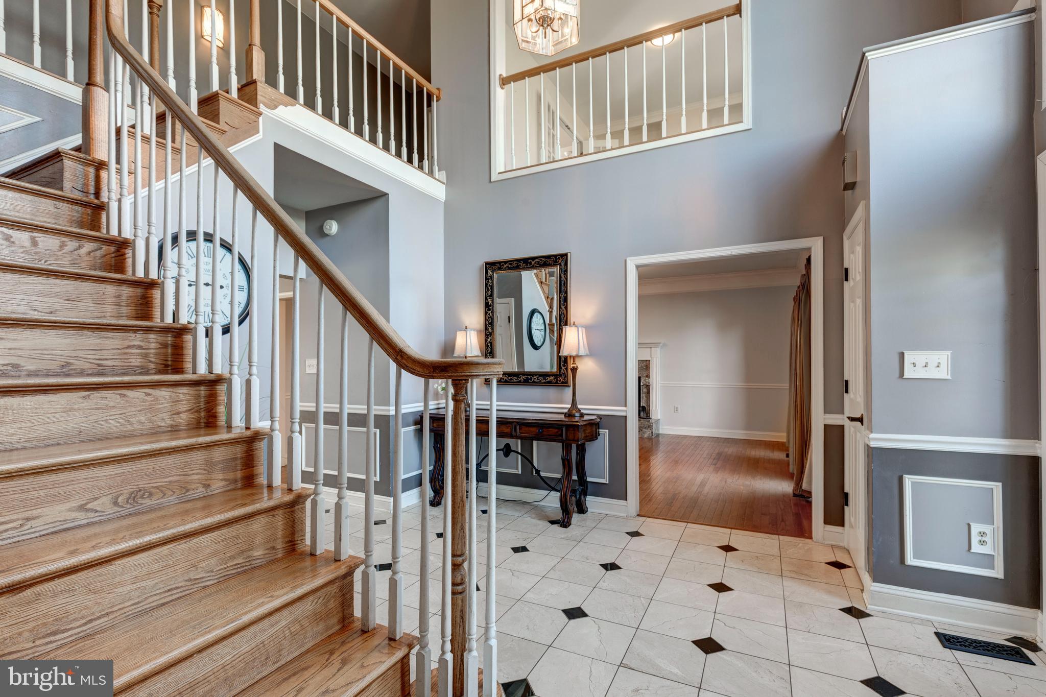 THOROBRED KNOLL - Residential