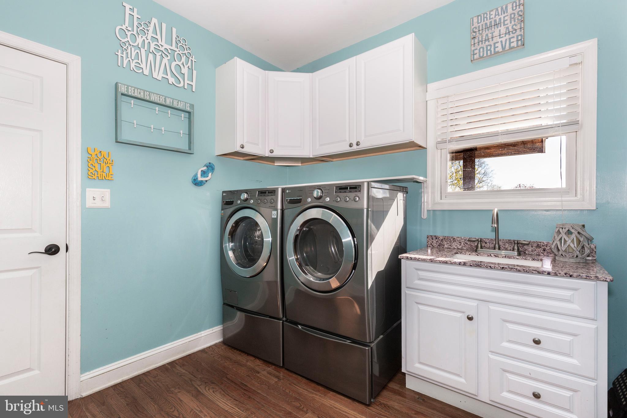 THOROBRED KNOLL - Residential