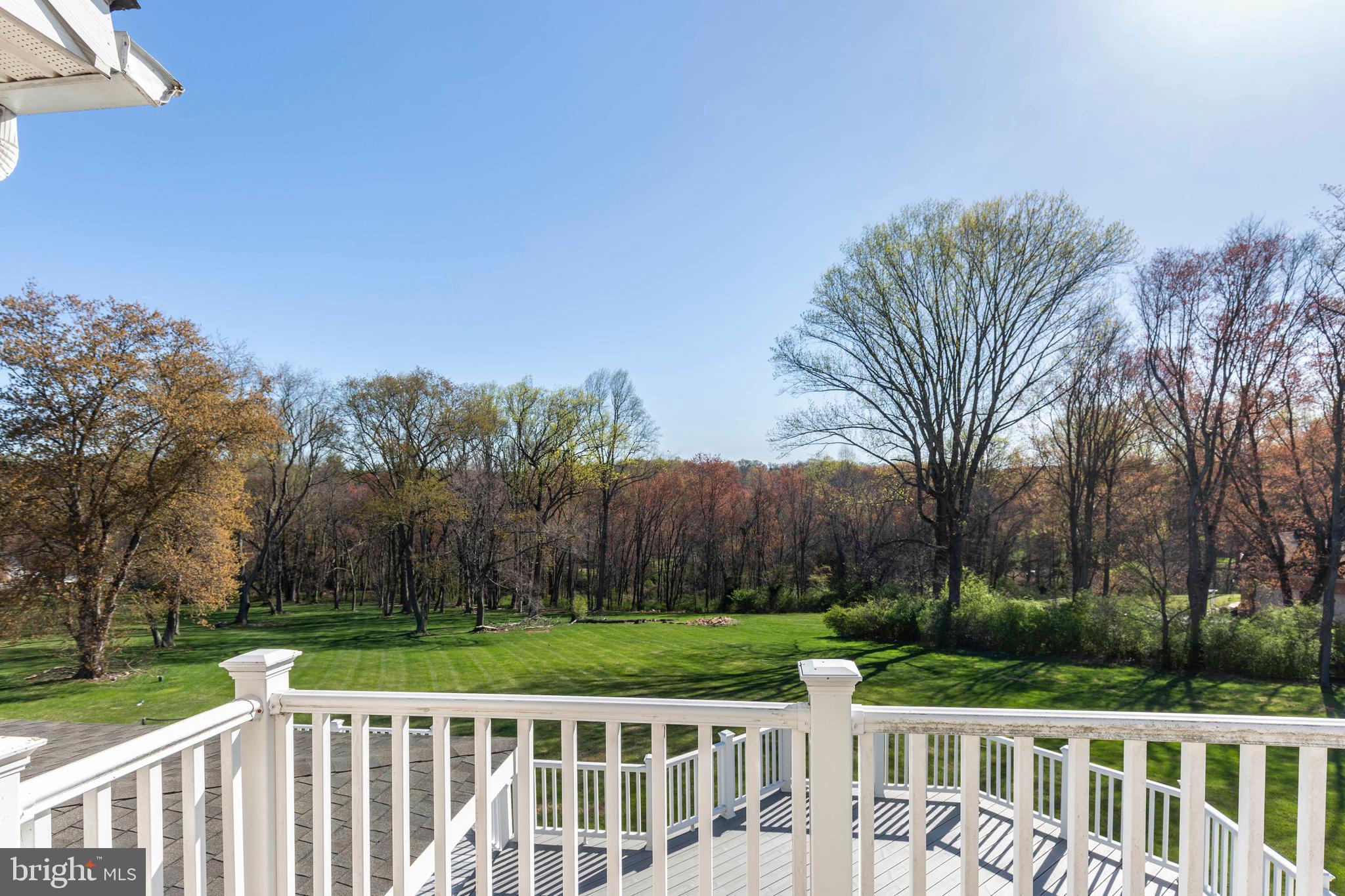 THOROBRED KNOLL - Residential