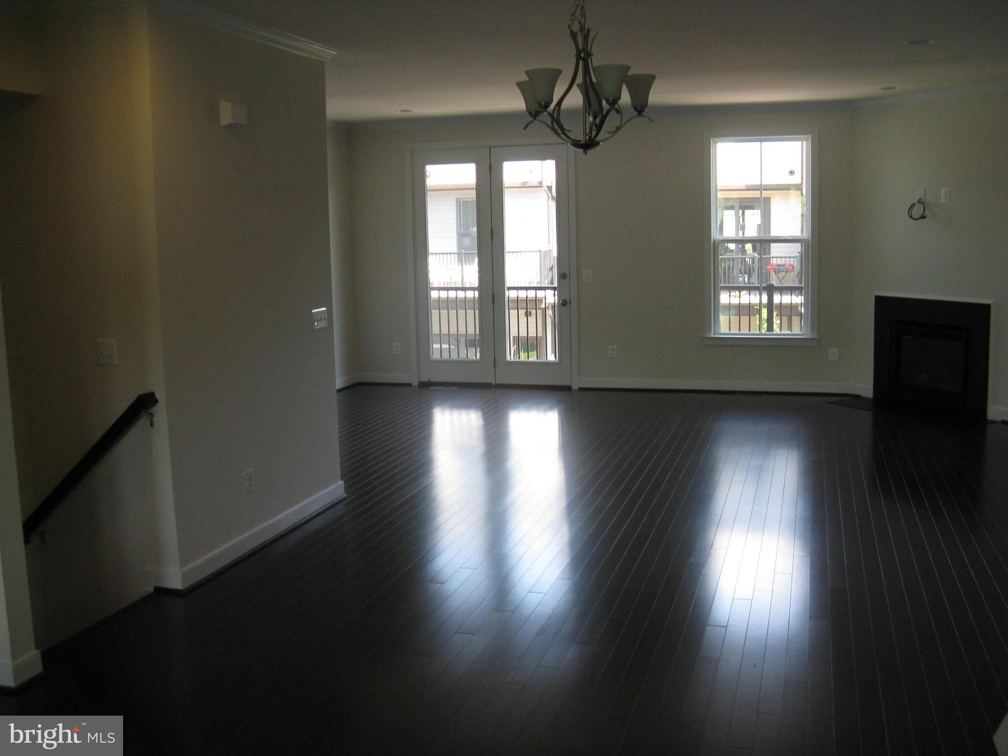 BRAMBLETON TOWN CENTER - Residential Lease