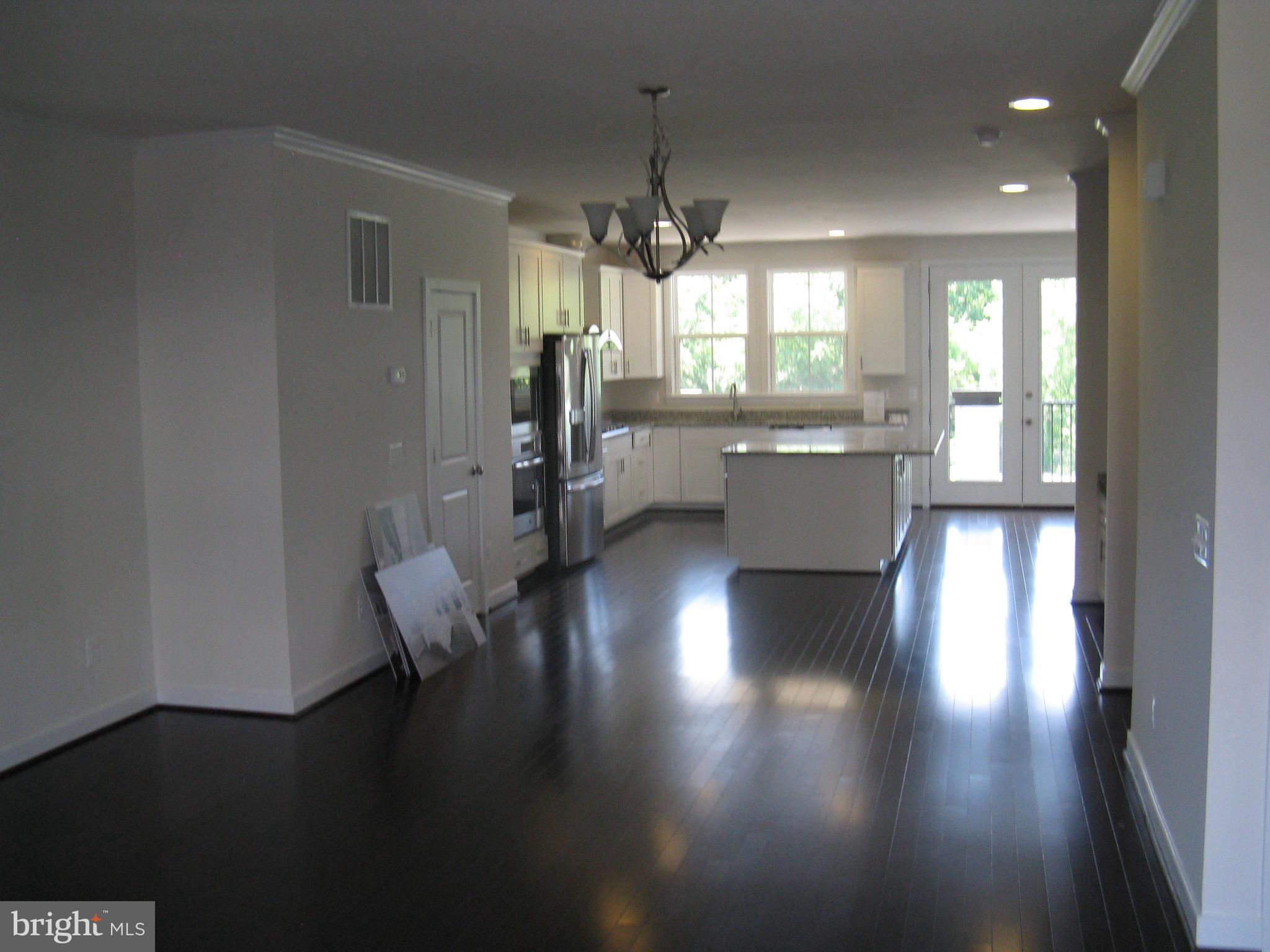 BRAMBLETON TOWN CENTER - Residential Lease