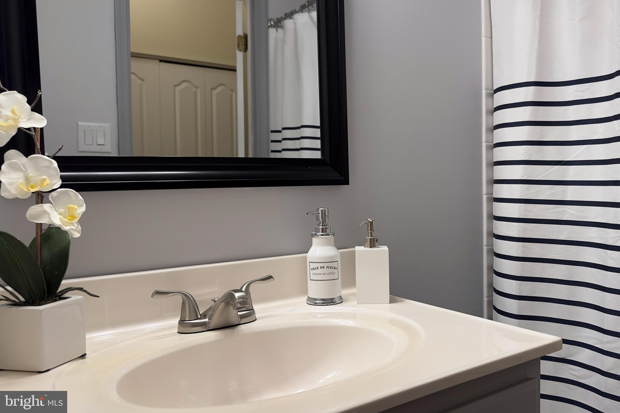 PINE VALLEY - Residential