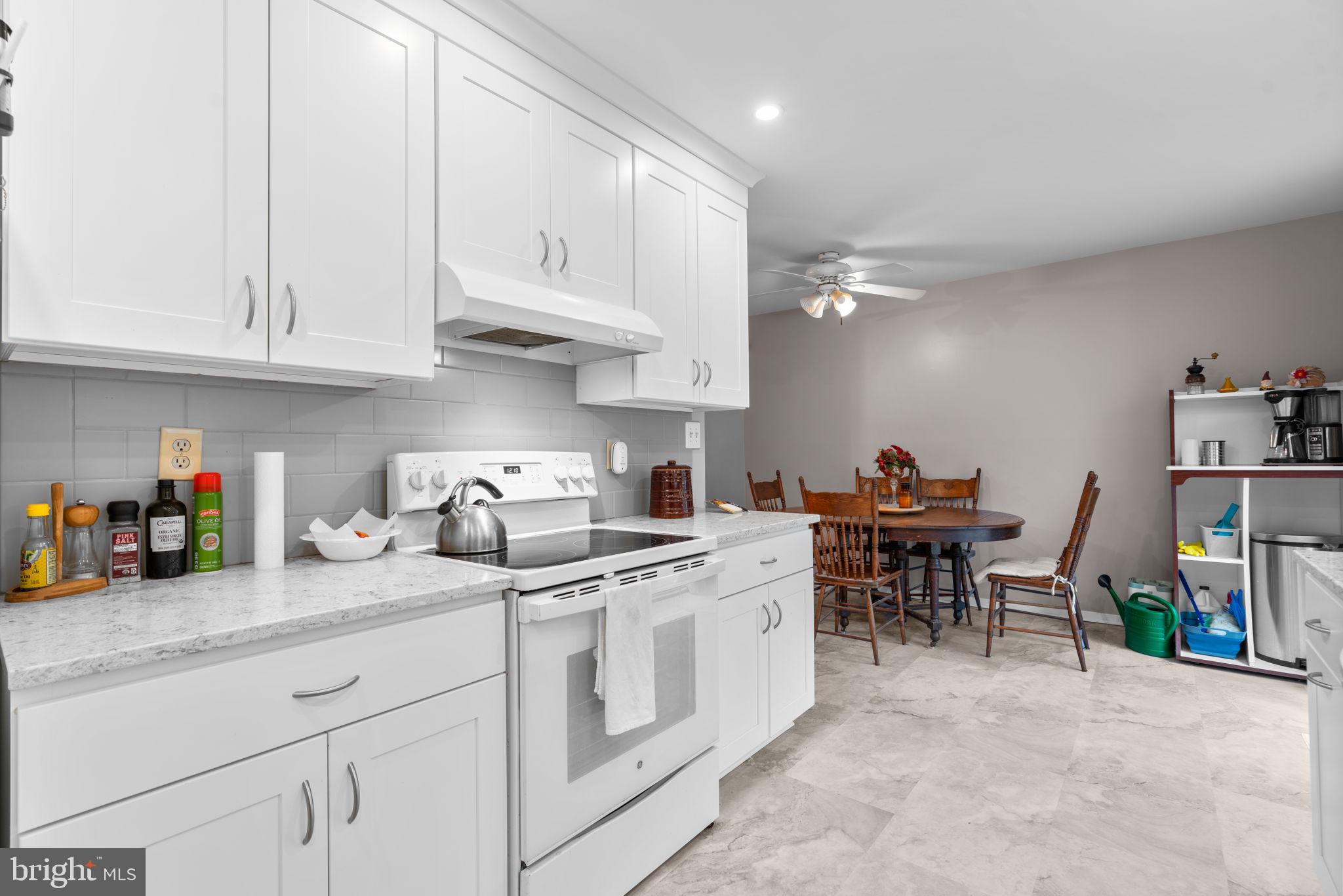 DREXEL WOODS - Residential