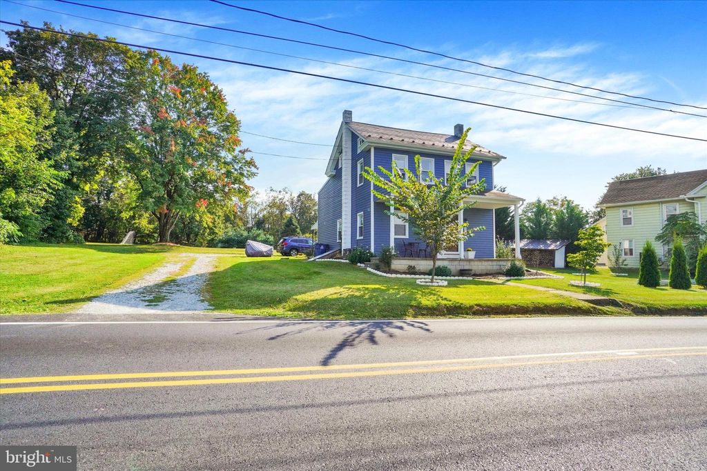 Photo of 32 New Bridgeville Road, WRIGHTSVILLE, PA 17368 (MLS # PAYK2090710)