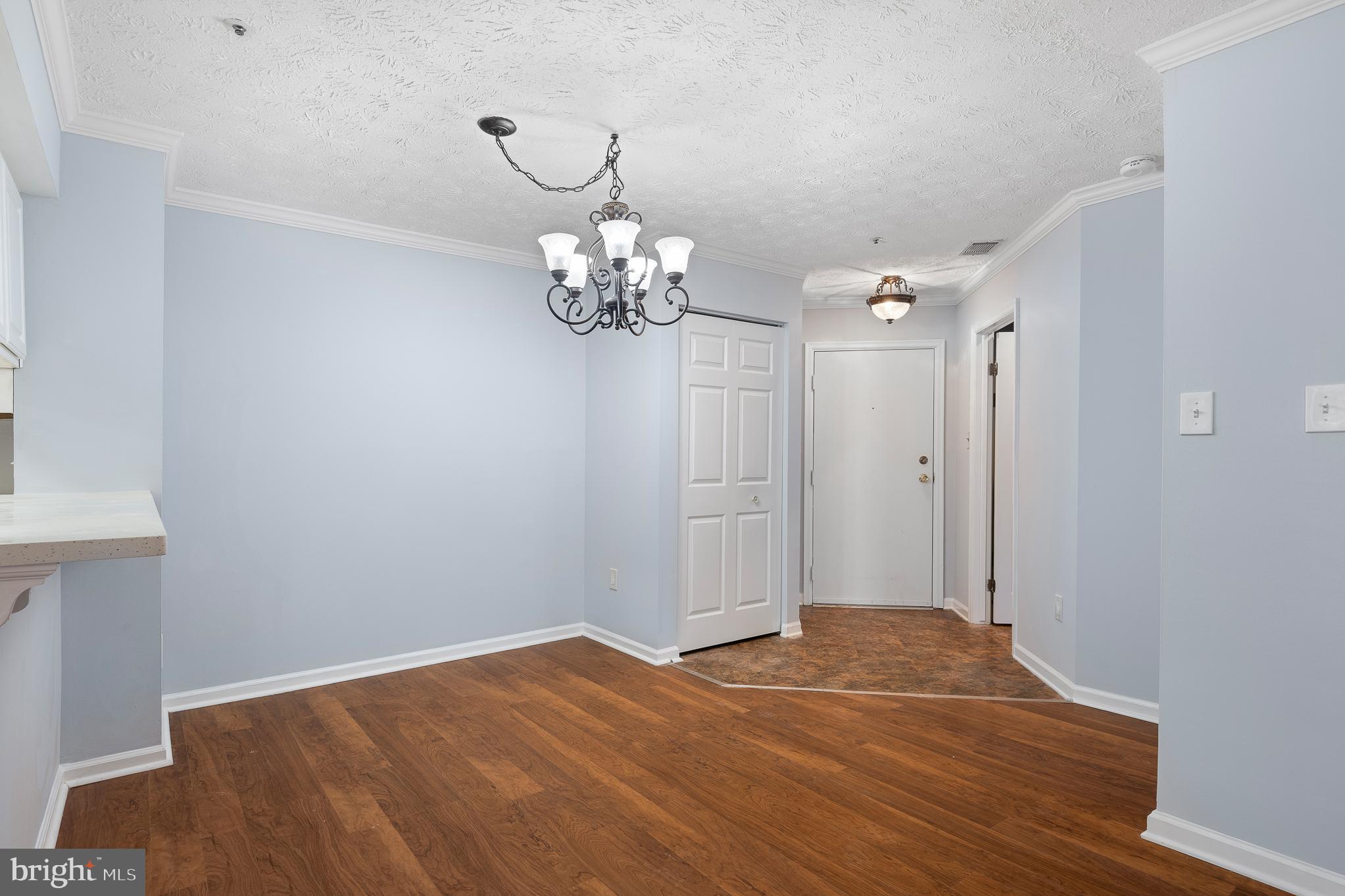 WATERS EDGE AT NORTH LAKE - Residential