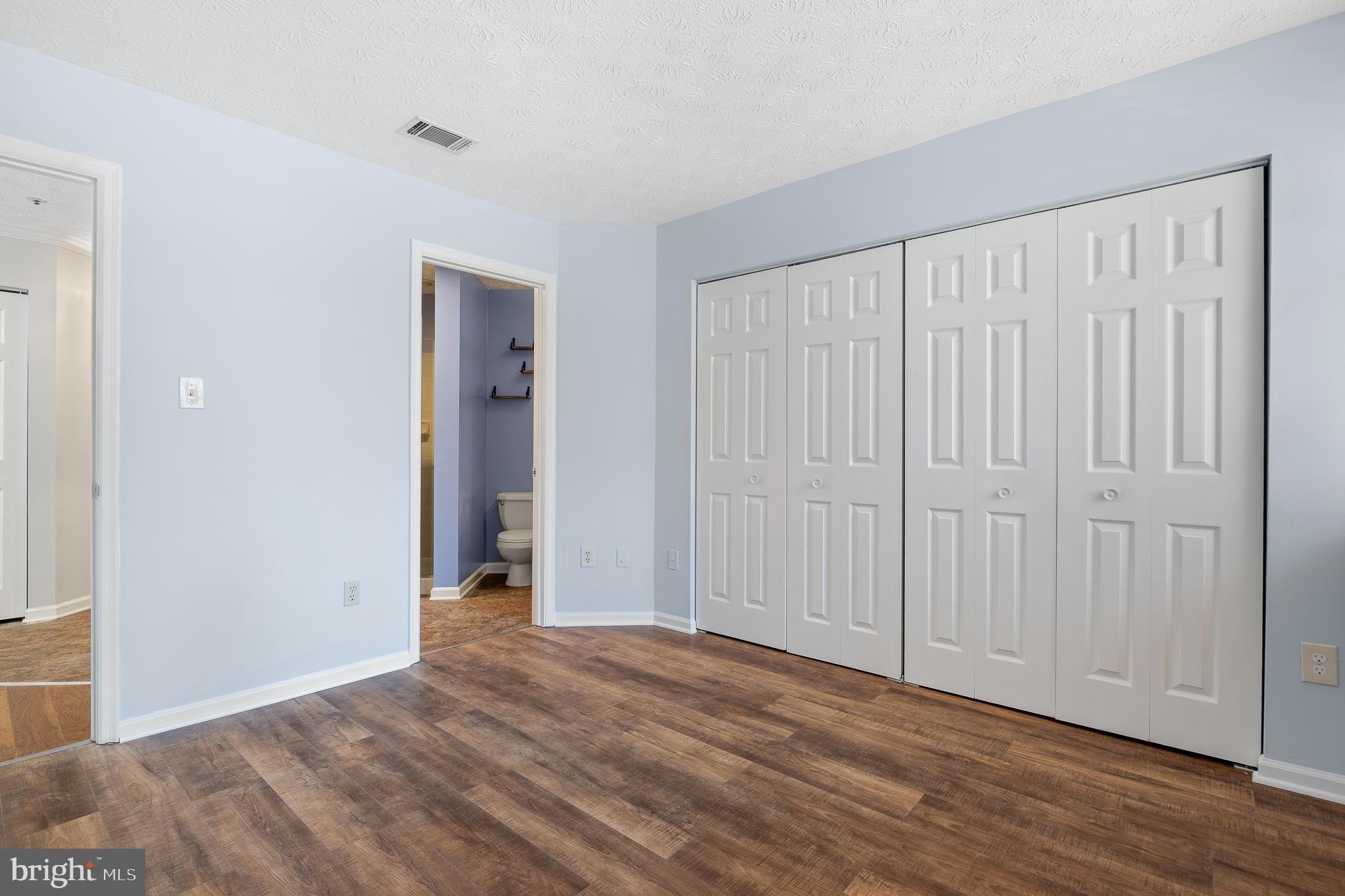 WATERS EDGE AT NORTH LAKE - Residential