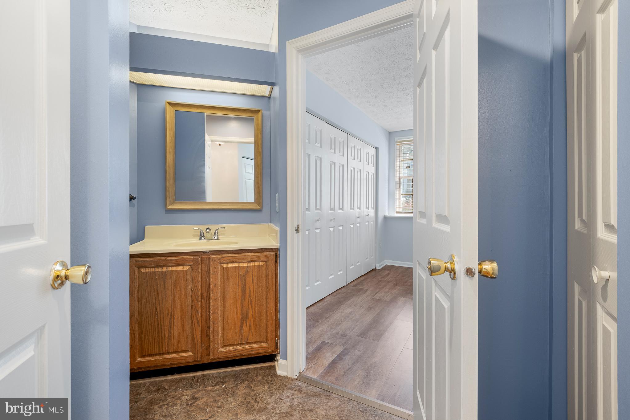 WATERS EDGE AT NORTH LAKE - Residential