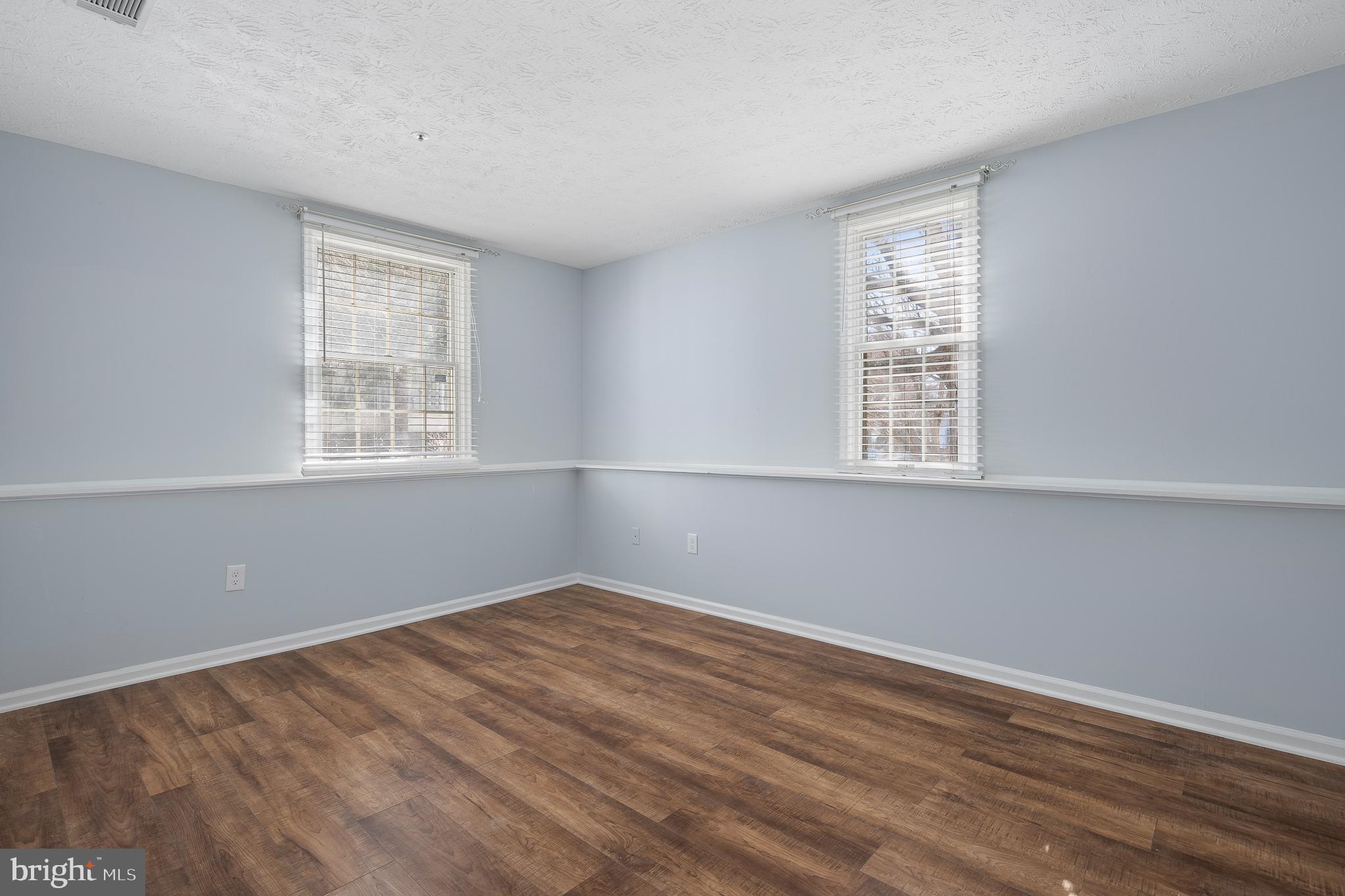 WATERS EDGE AT NORTH LAKE - Residential