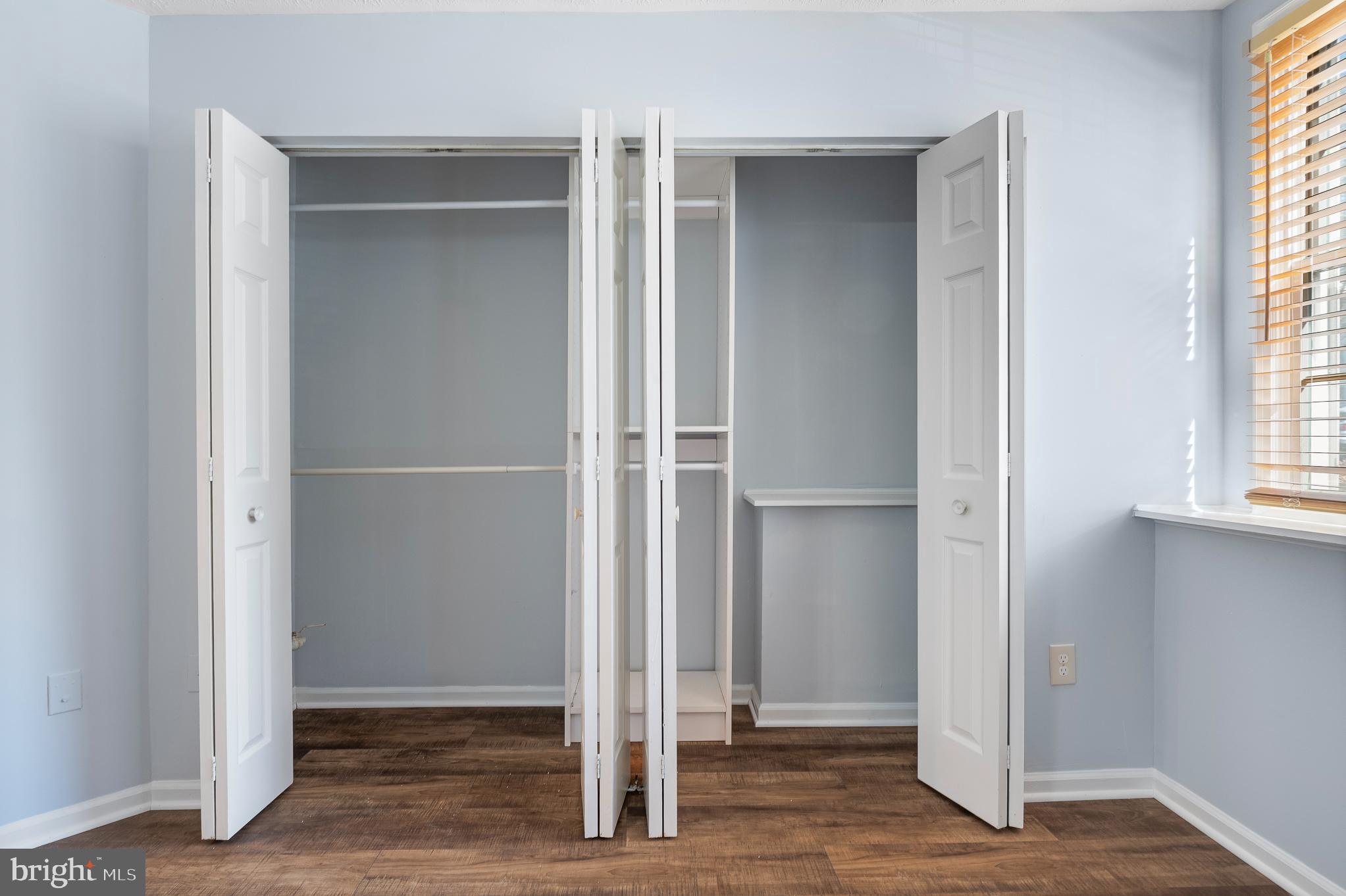 WATERS EDGE AT NORTH LAKE - Residential