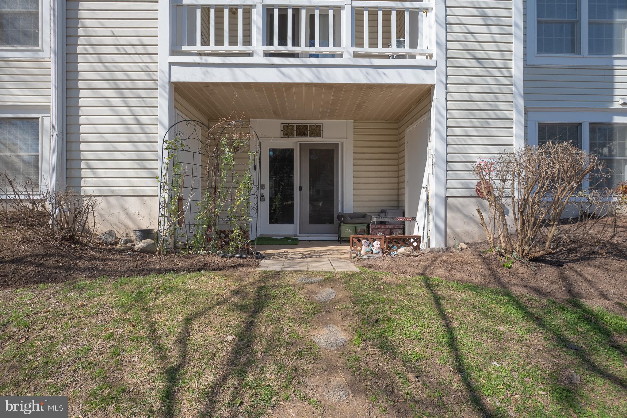 WATERS EDGE AT NORTH LAKE - Residential