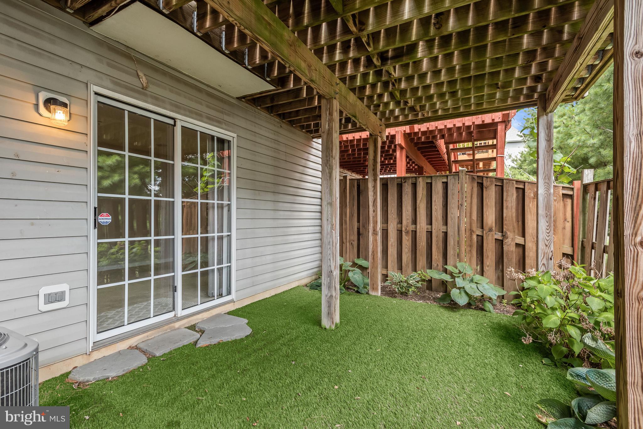 HOWARDS RIDGE - Residential