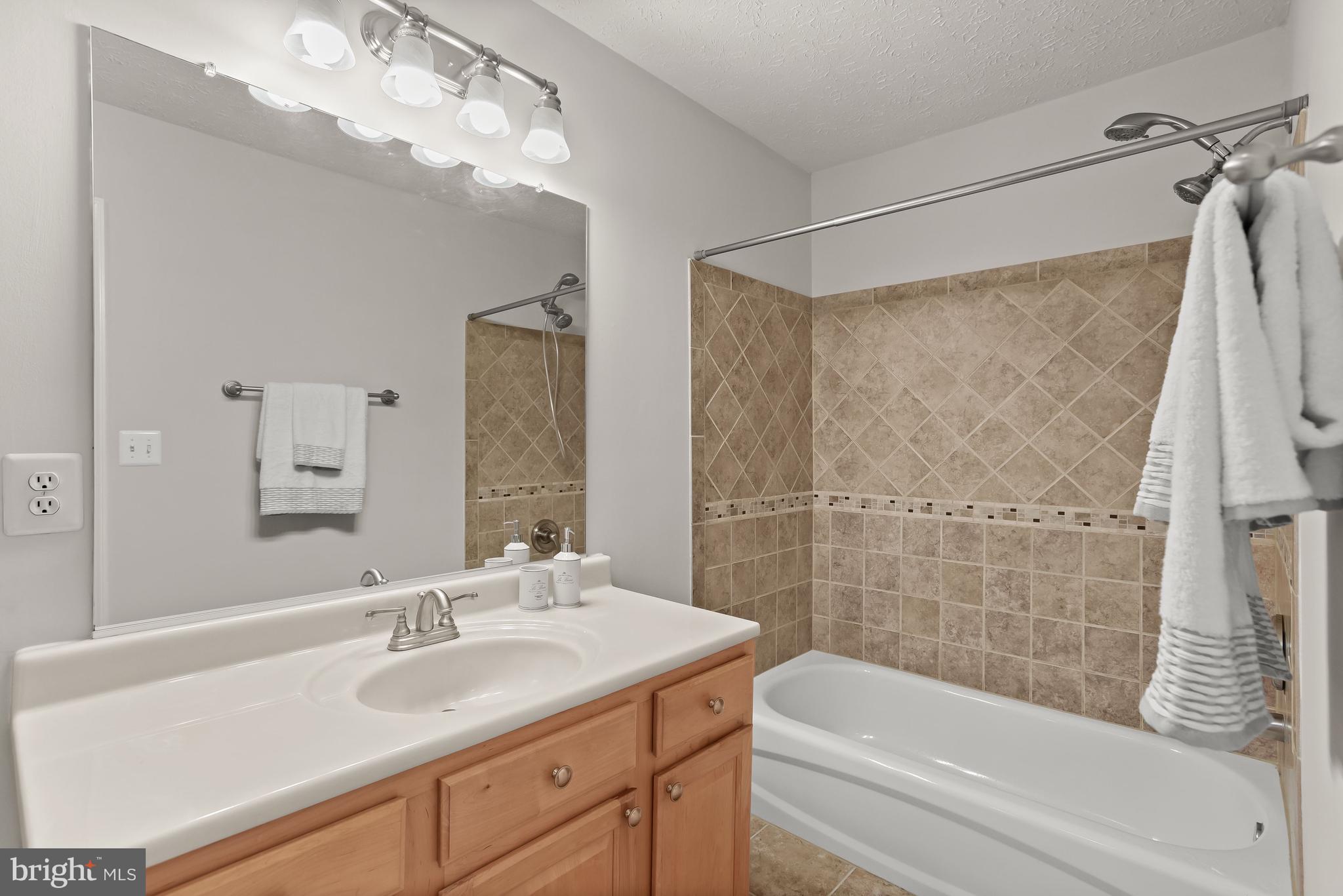 HOWARDS RIDGE - Residential