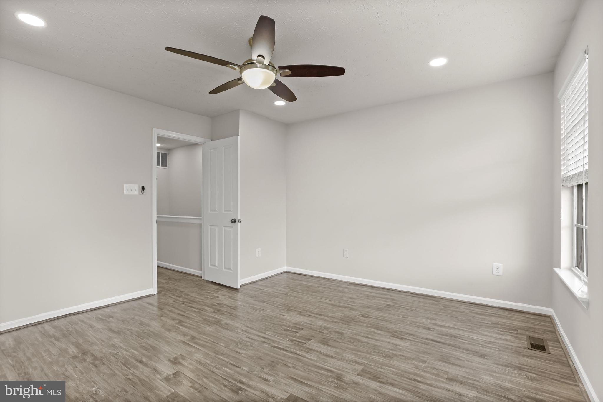 HOWARDS RIDGE - Residential