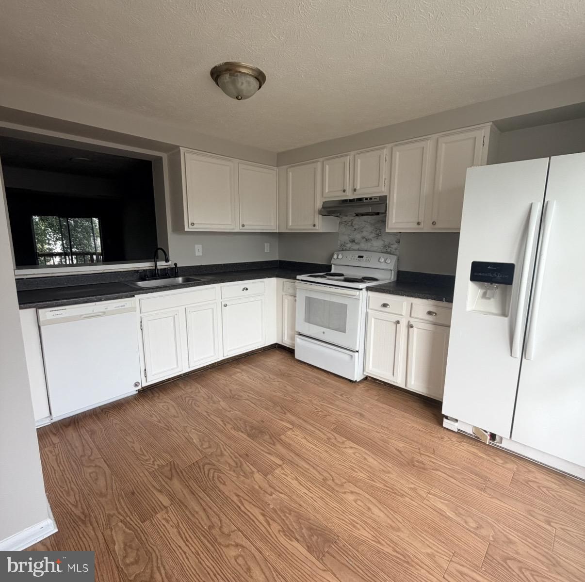 514 ELLROSE COURT