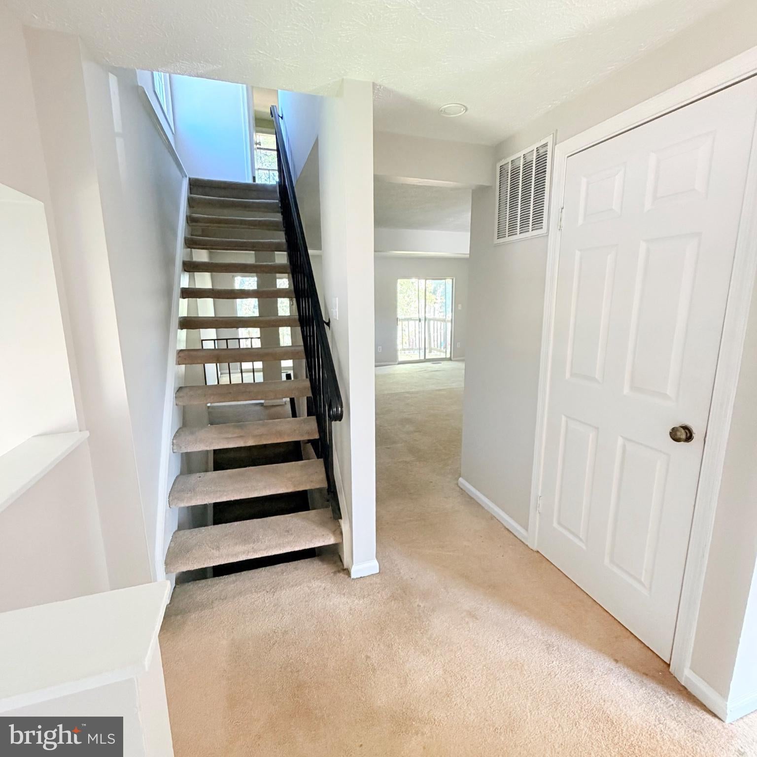 514 ELLROSE COURT