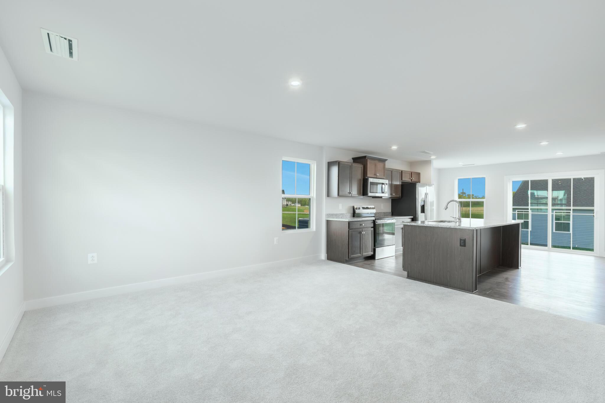 CARDINAL POINTE - Residential