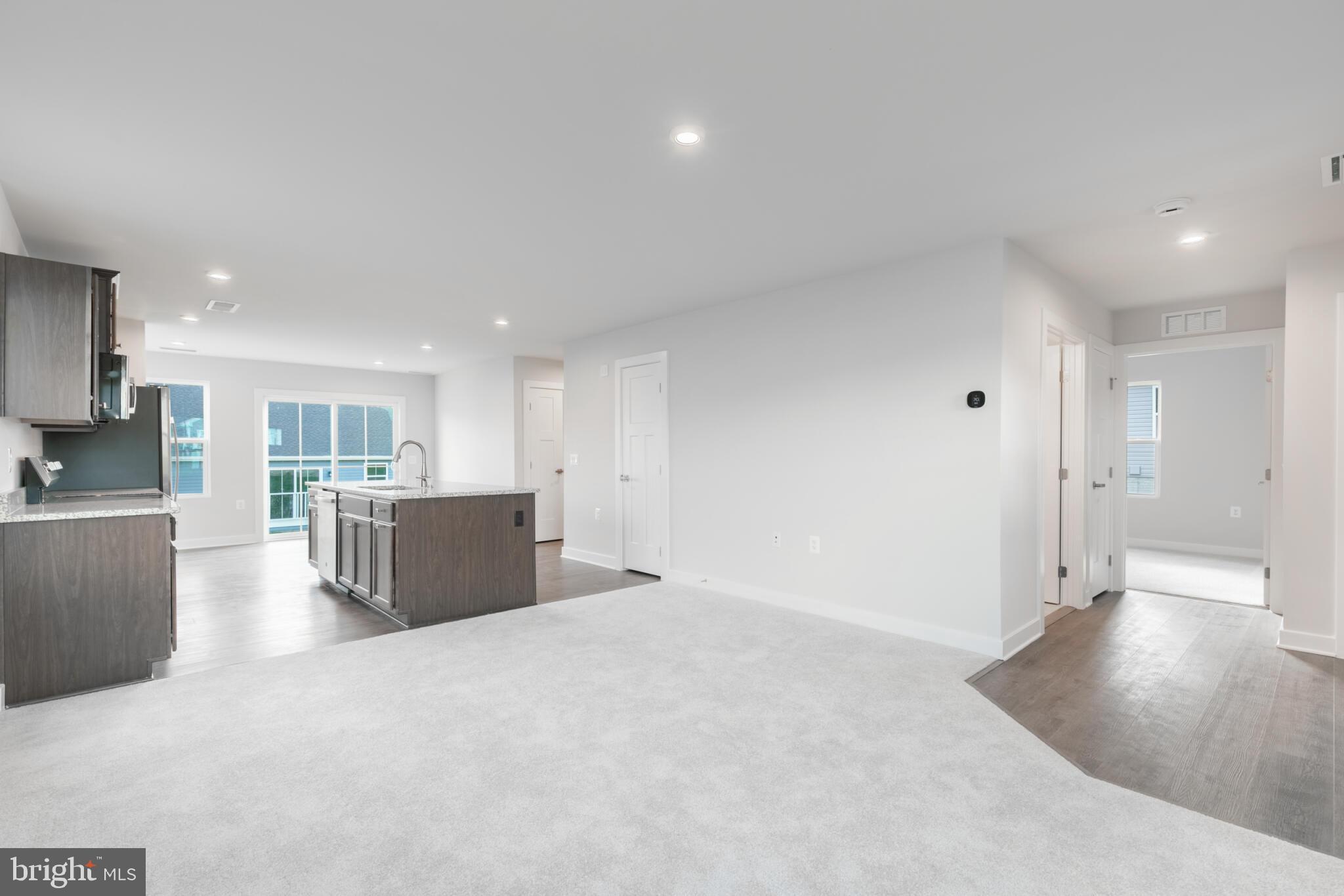 CARDINAL POINTE - Residential