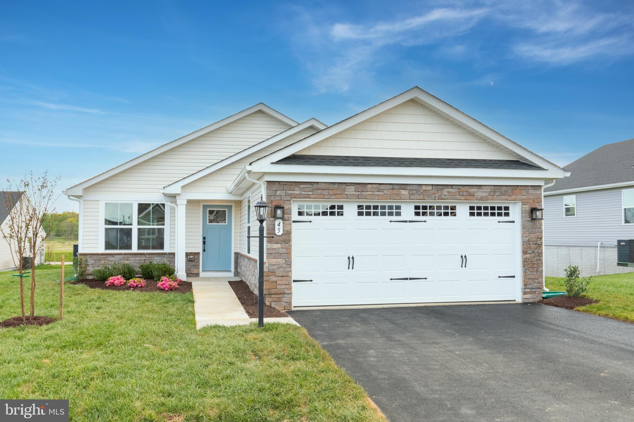 CARDINAL POINTE - Residential