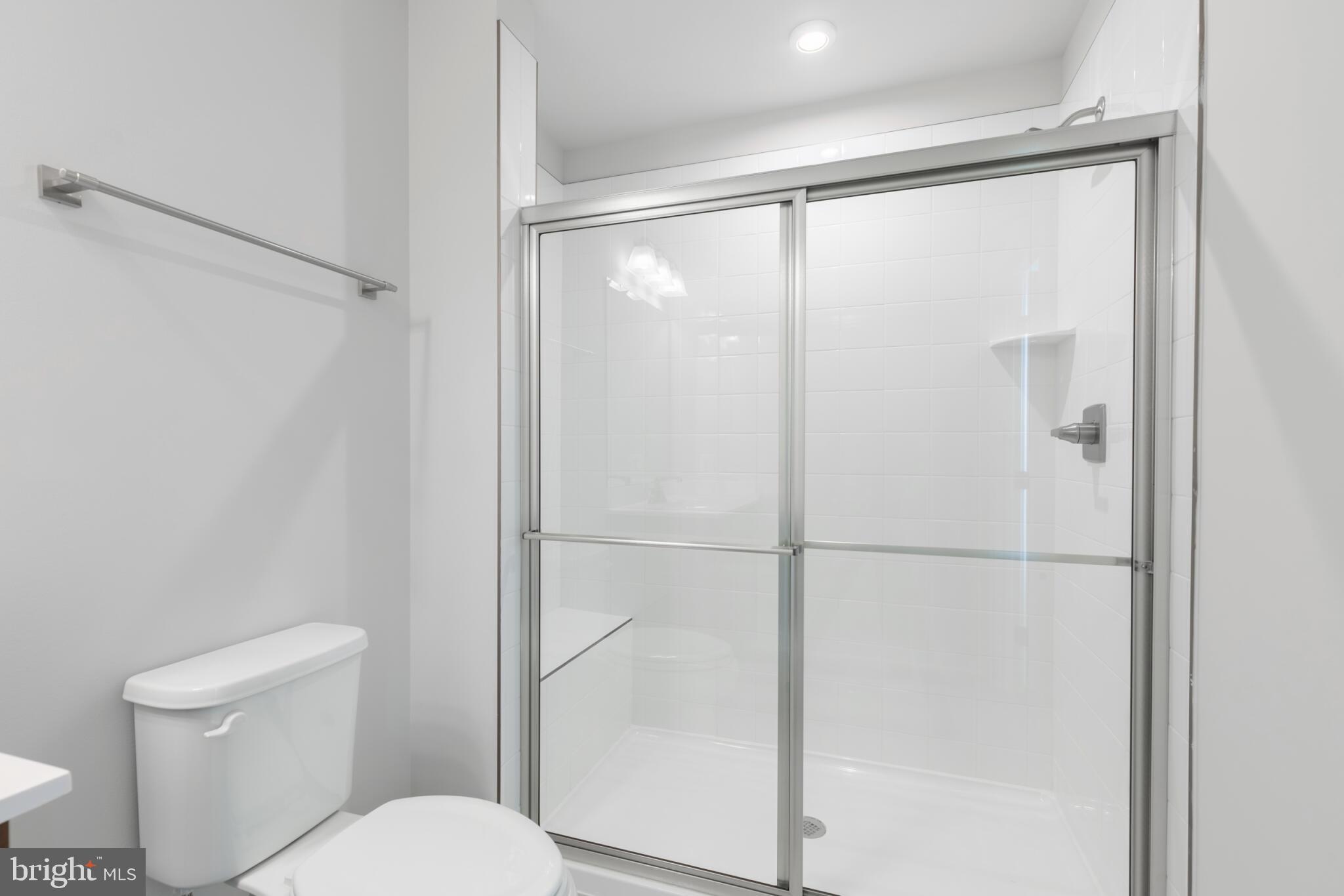 CARDINAL POINTE - Residential