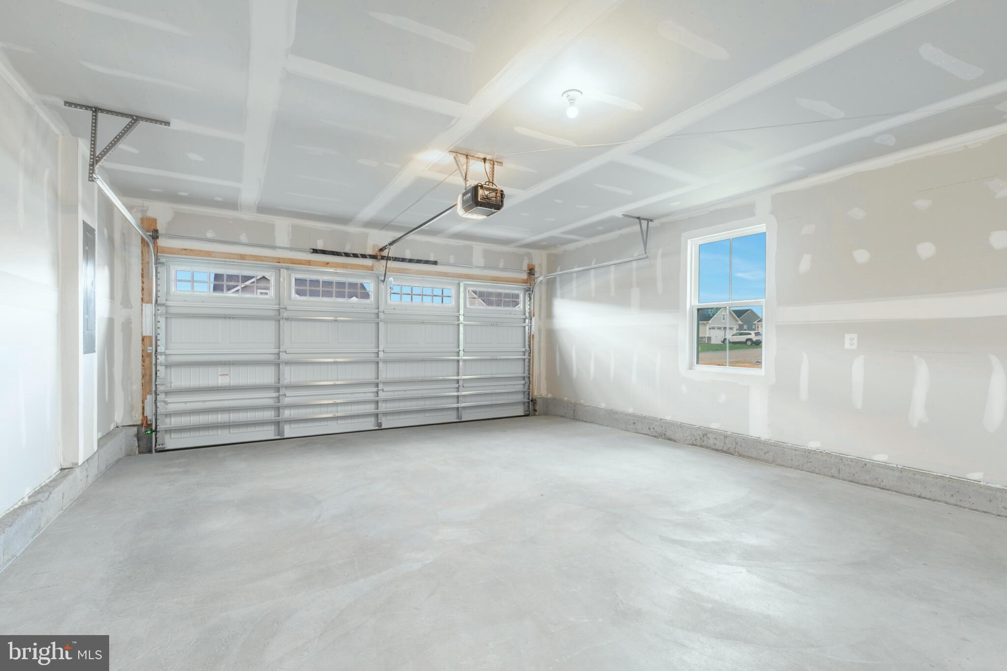 CARDINAL POINTE - Residential