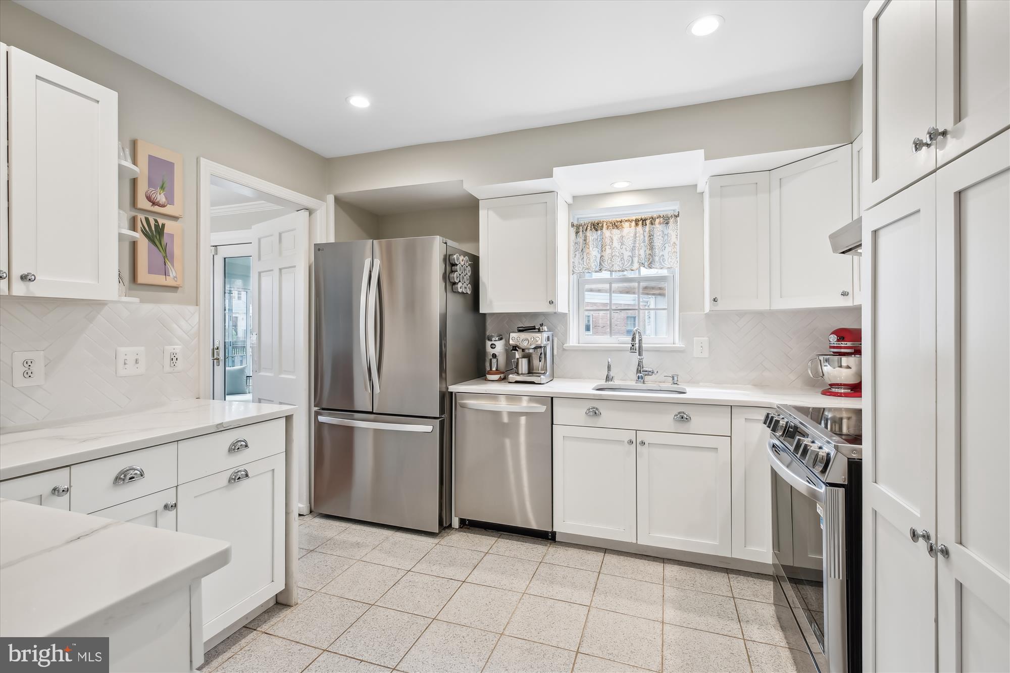 GLENBROOK KNOLLS - Residential Lease