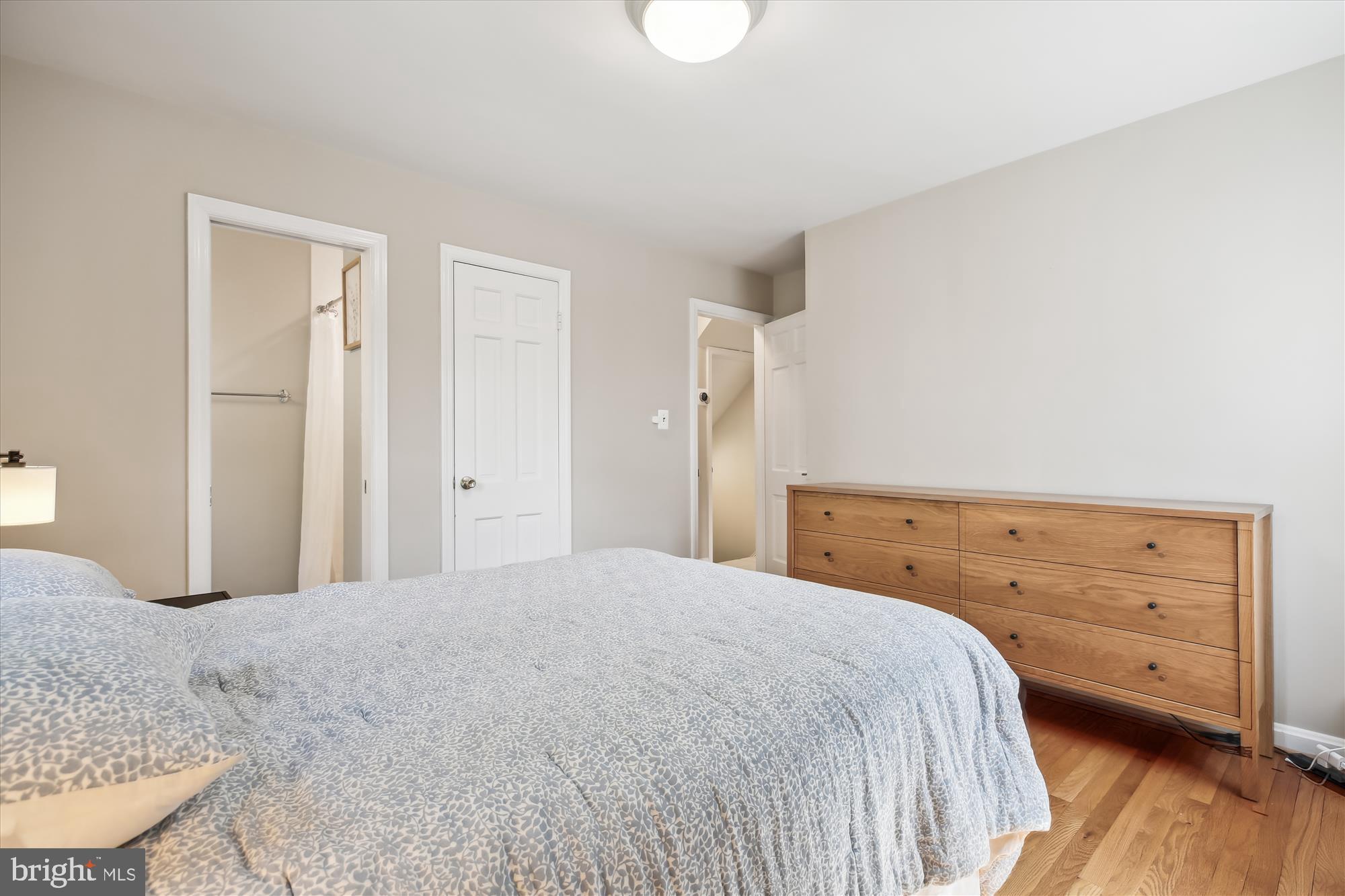 GLENBROOK KNOLLS - Residential Lease