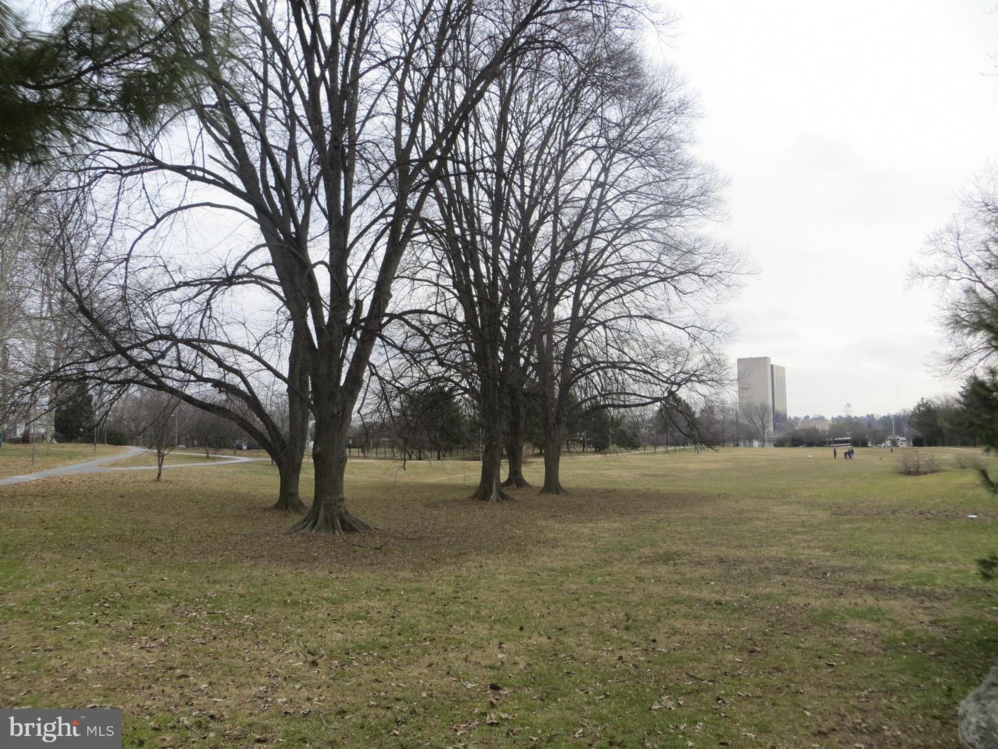 GLENBROOK KNOLLS - Residential Lease