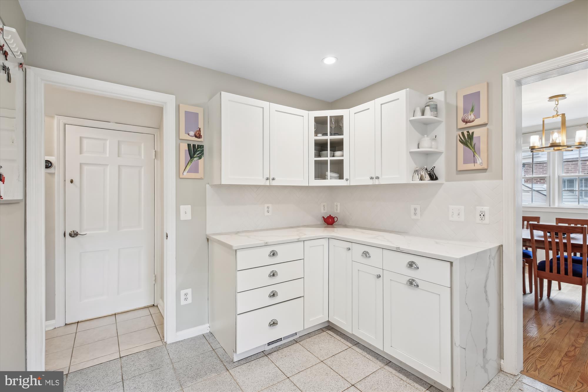 GLENBROOK KNOLLS - Residential Lease