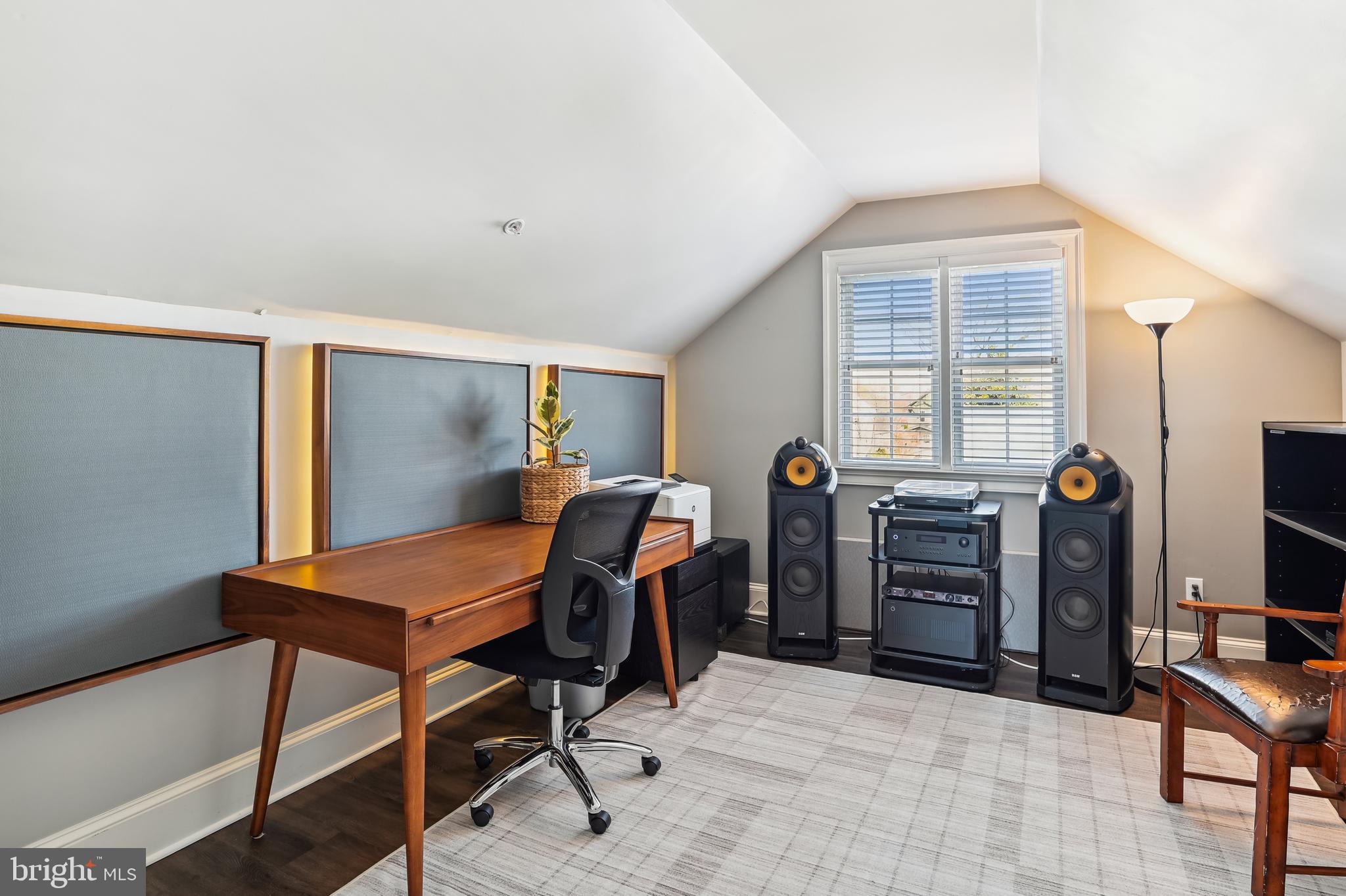 MURRAY HILL - Residential