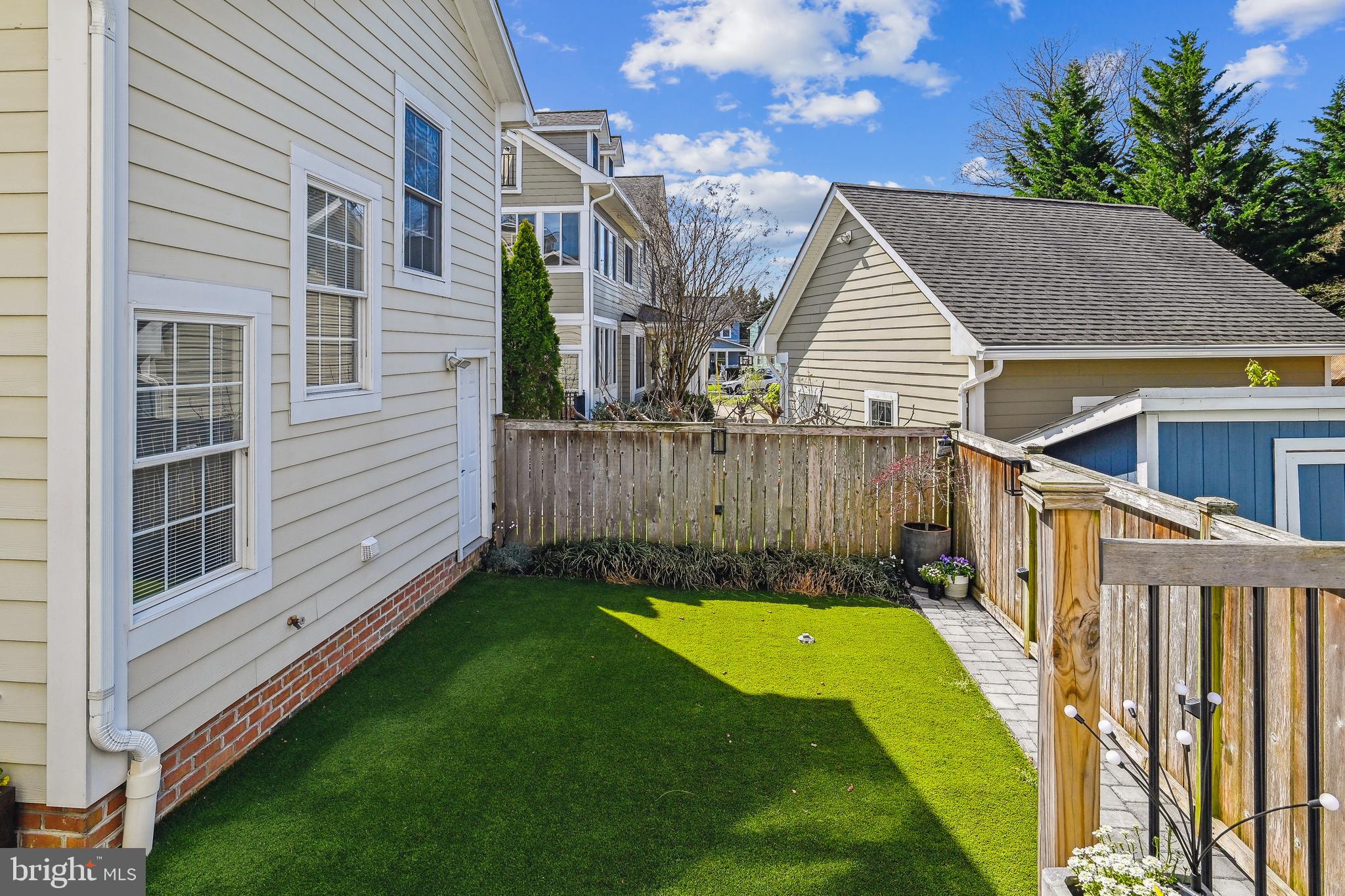 MURRAY HILL - Residential