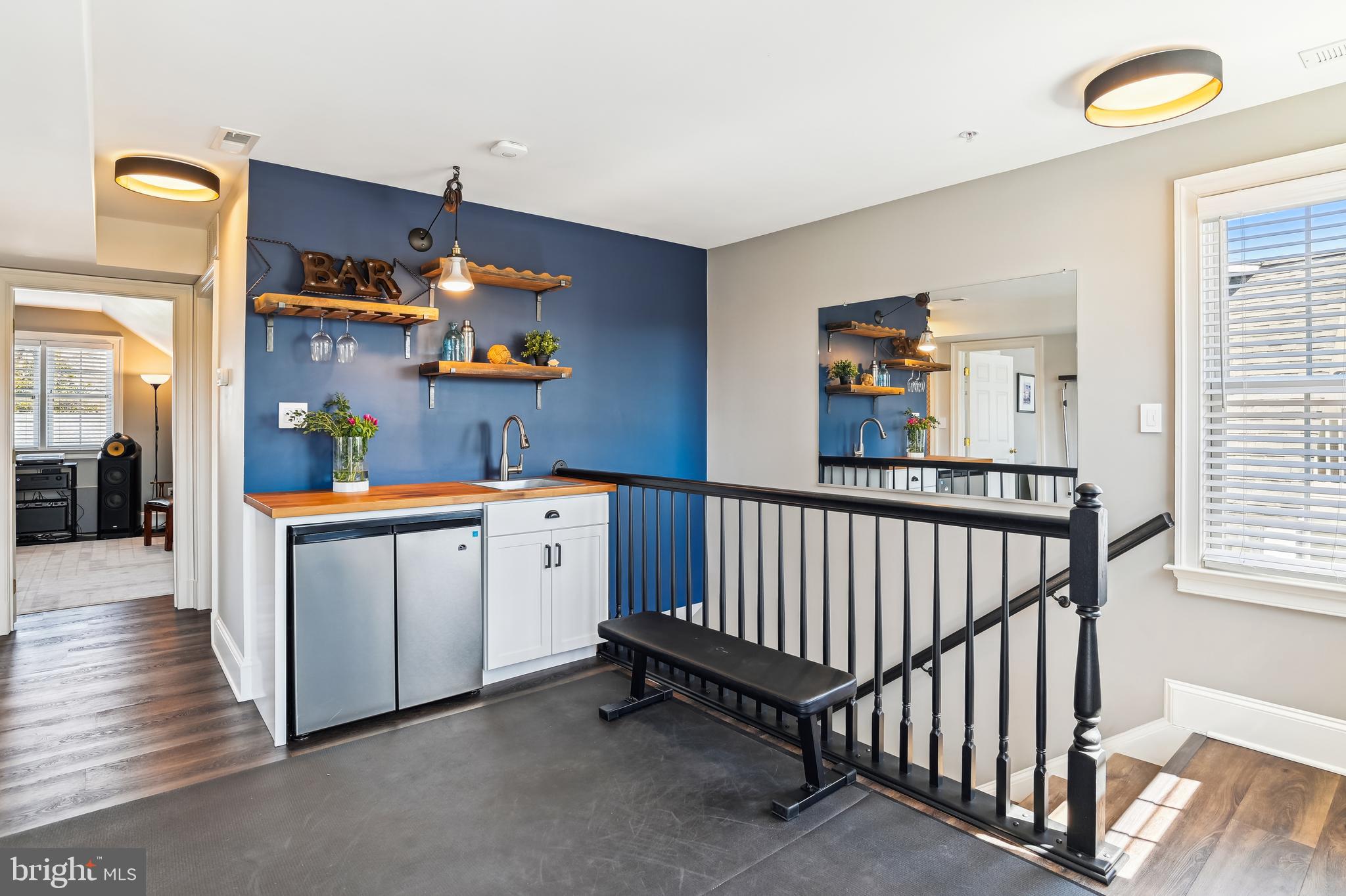 MURRAY HILL - Residential