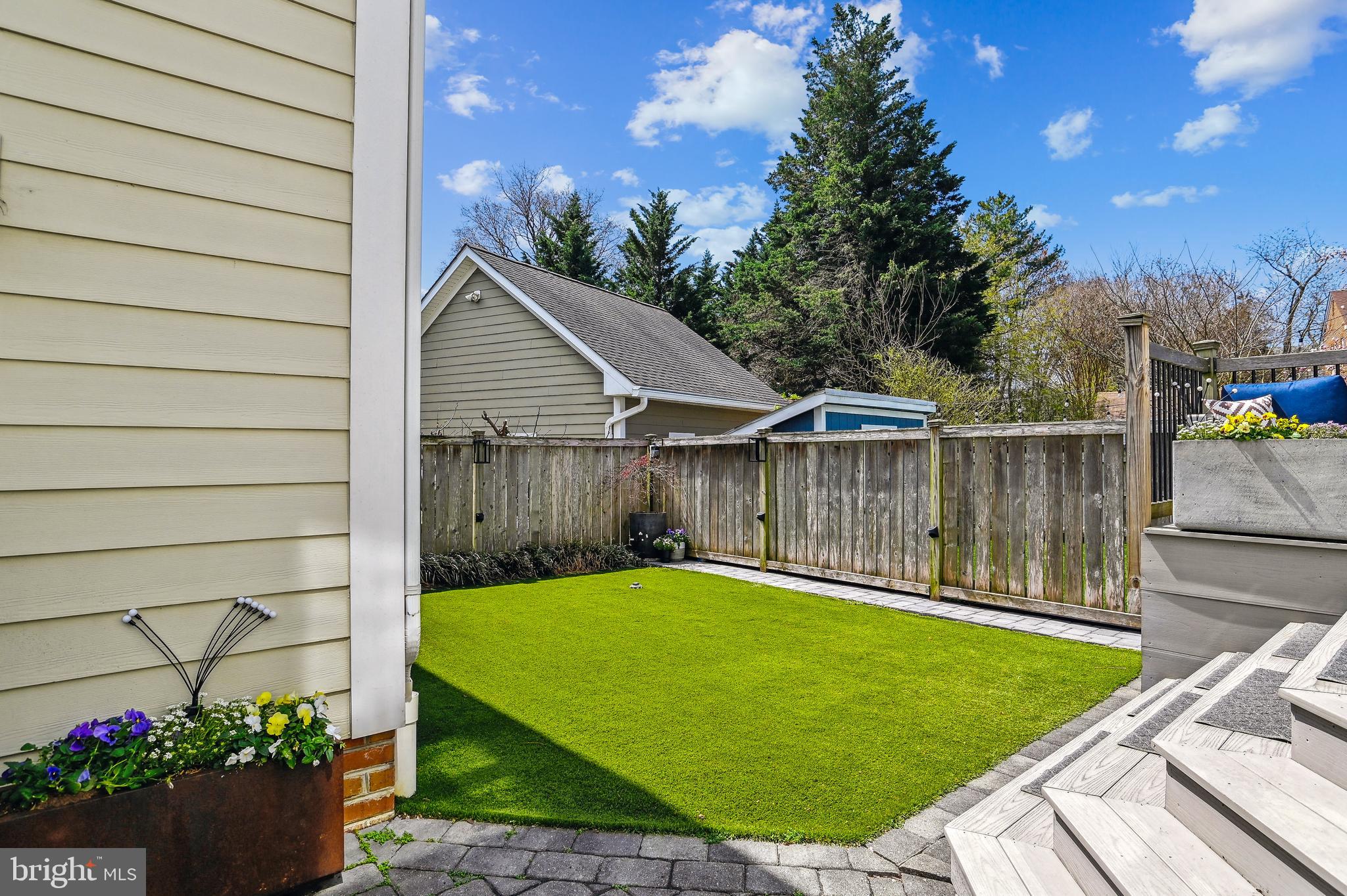 MURRAY HILL - Residential