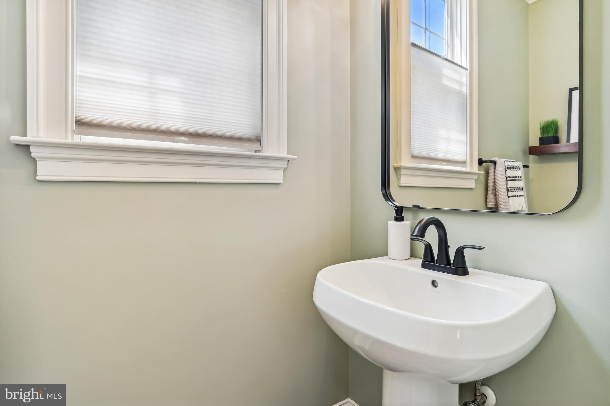 MURRAY HILL - Residential