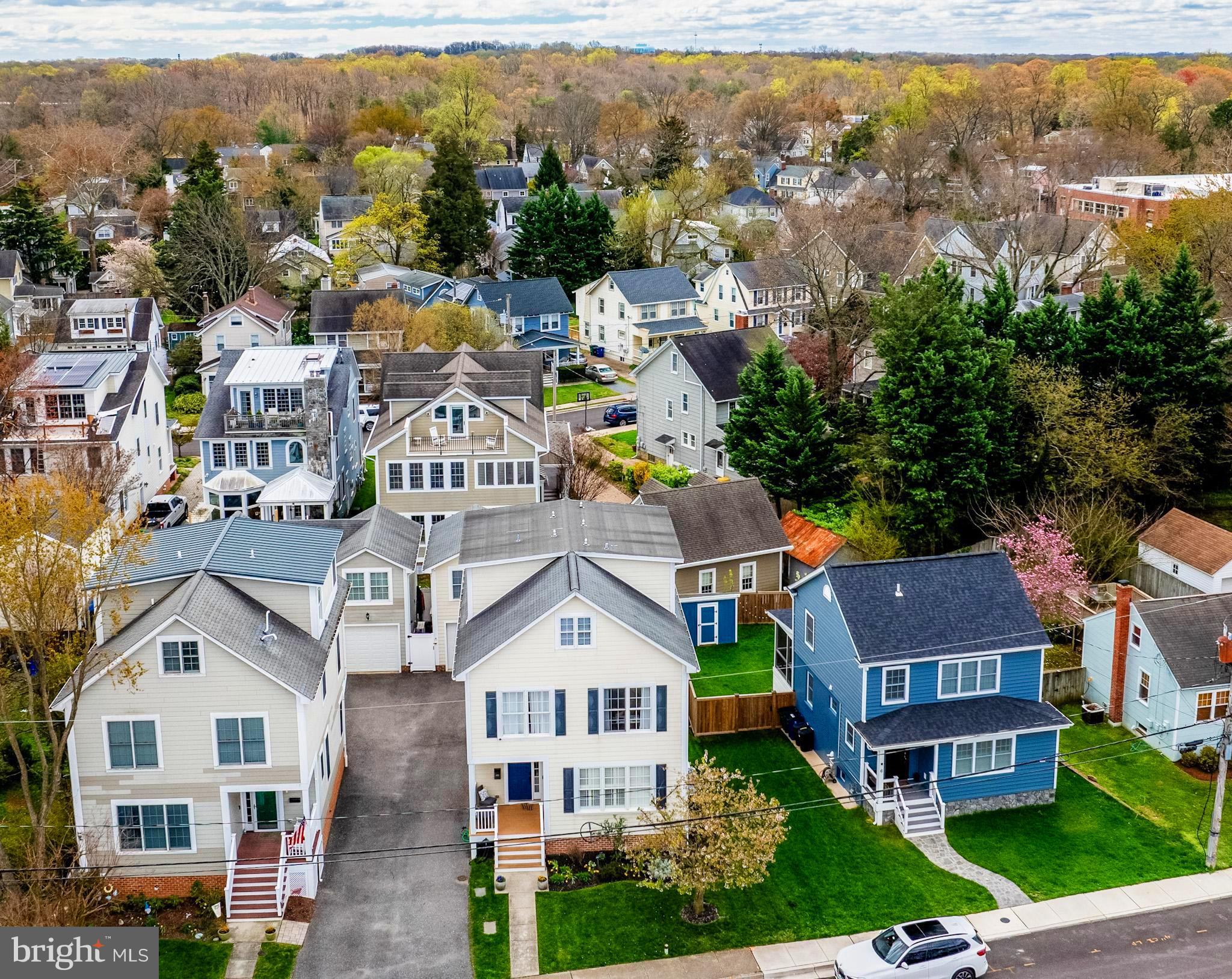 MURRAY HILL - Residential