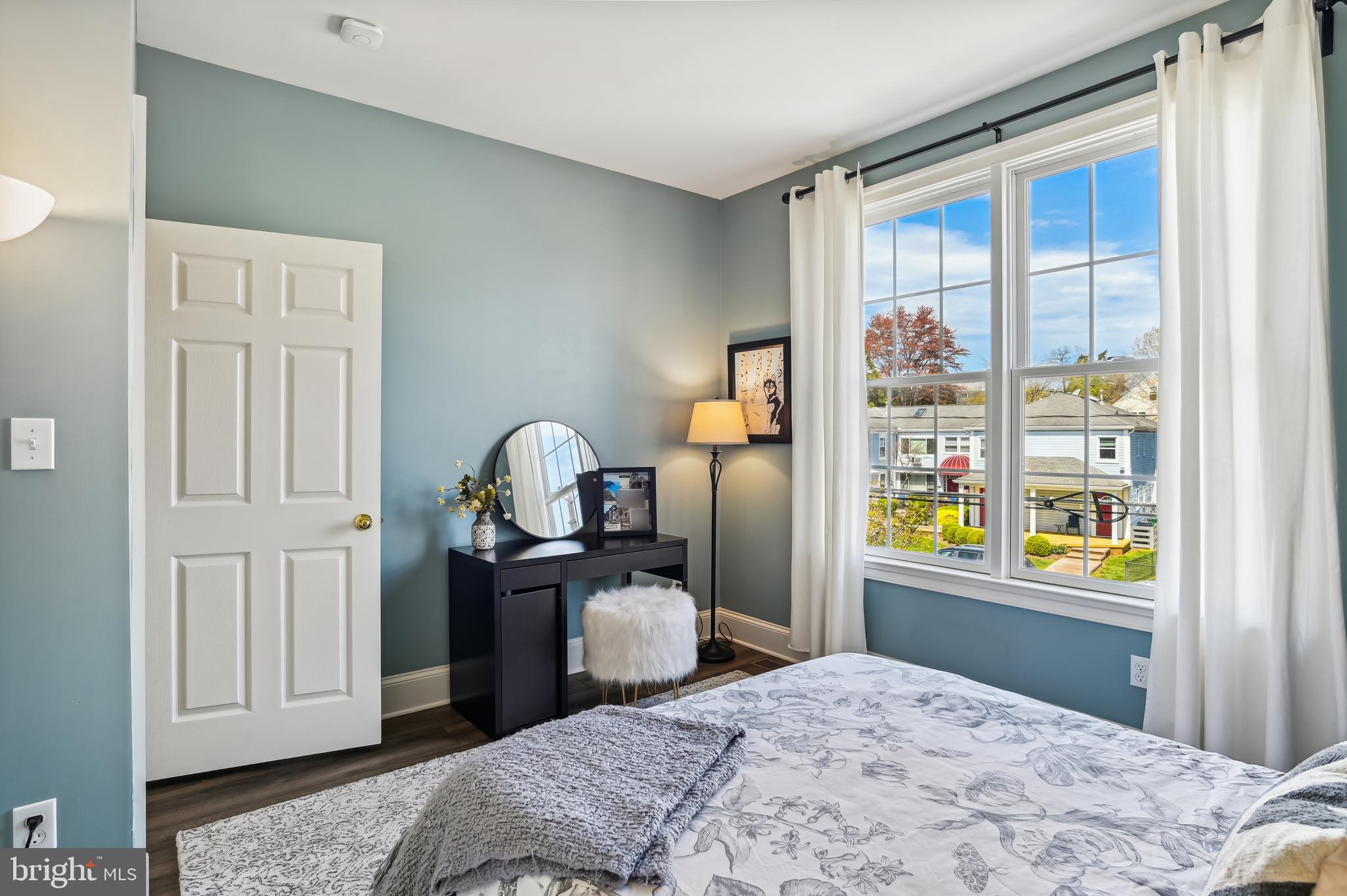 MURRAY HILL - Residential