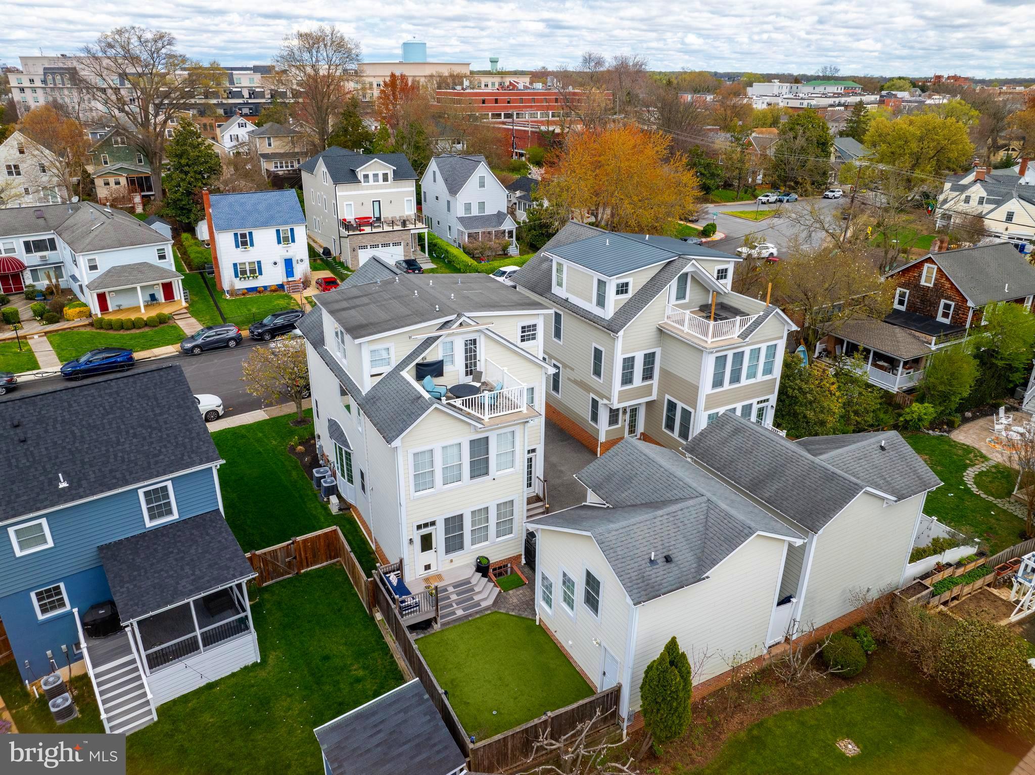 MURRAY HILL - Residential